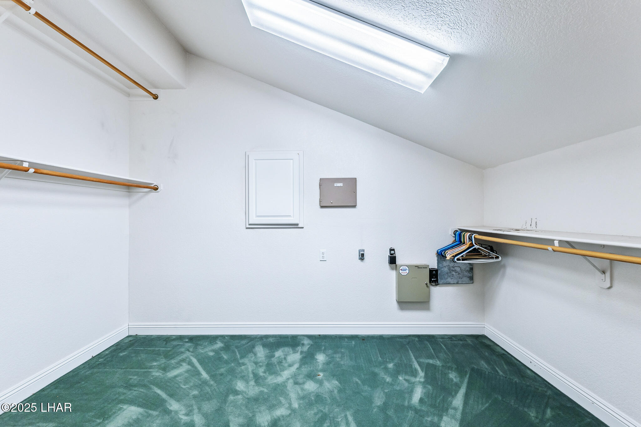 Lake Havasu City, Arizona, 86406, United States, 4 Bedrooms Bedrooms, ,2 BathroomsBathrooms,Residential,For Sale,1901337