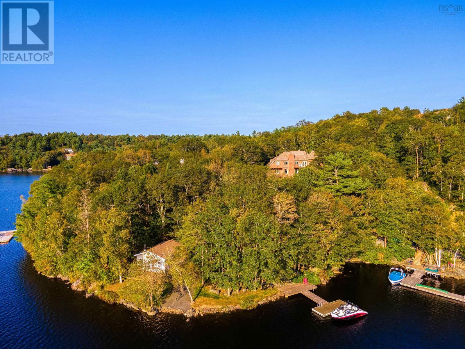 FALL RIVER, Nova Scotia, B2T 1A4, CA, 5 Bedrooms Bedrooms, ,3 BathroomsBathrooms,Residential,For Sale,1838498