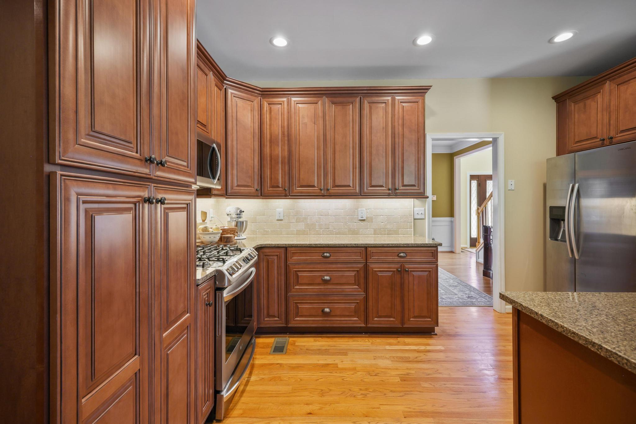 Beautifully Maintained Home in Established Burnt Hickory Pointe - 物件實景