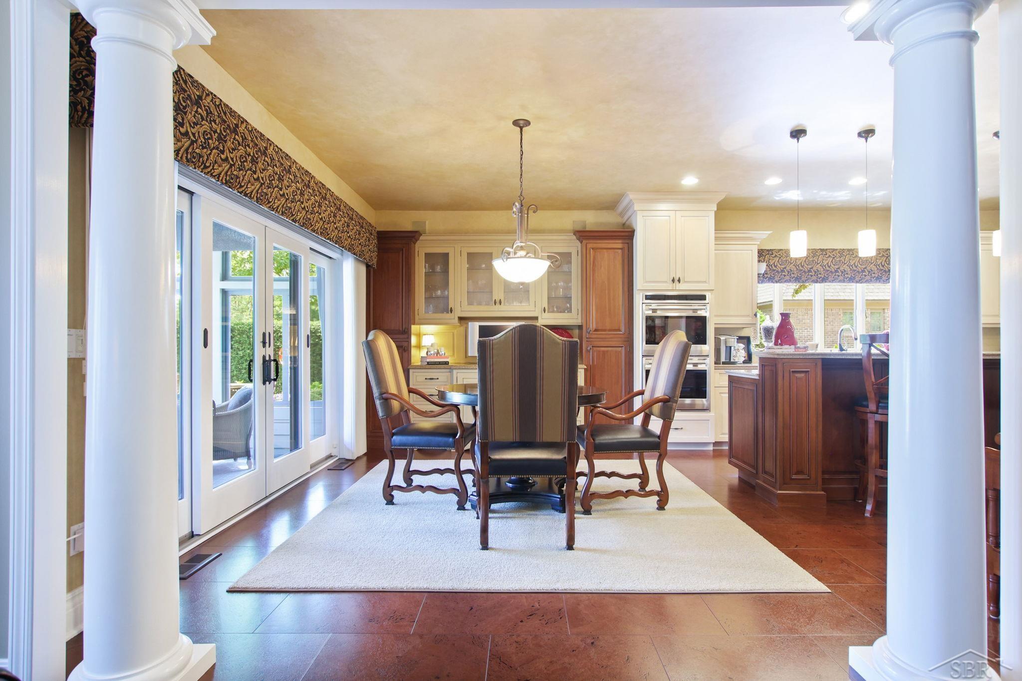 210 Golfview, Saginaw, Michigan, 48638, United States, 4 Bedrooms Bedrooms, ,6 BathroomsBathrooms,Residential,For Sale,210 Golfview,1320030