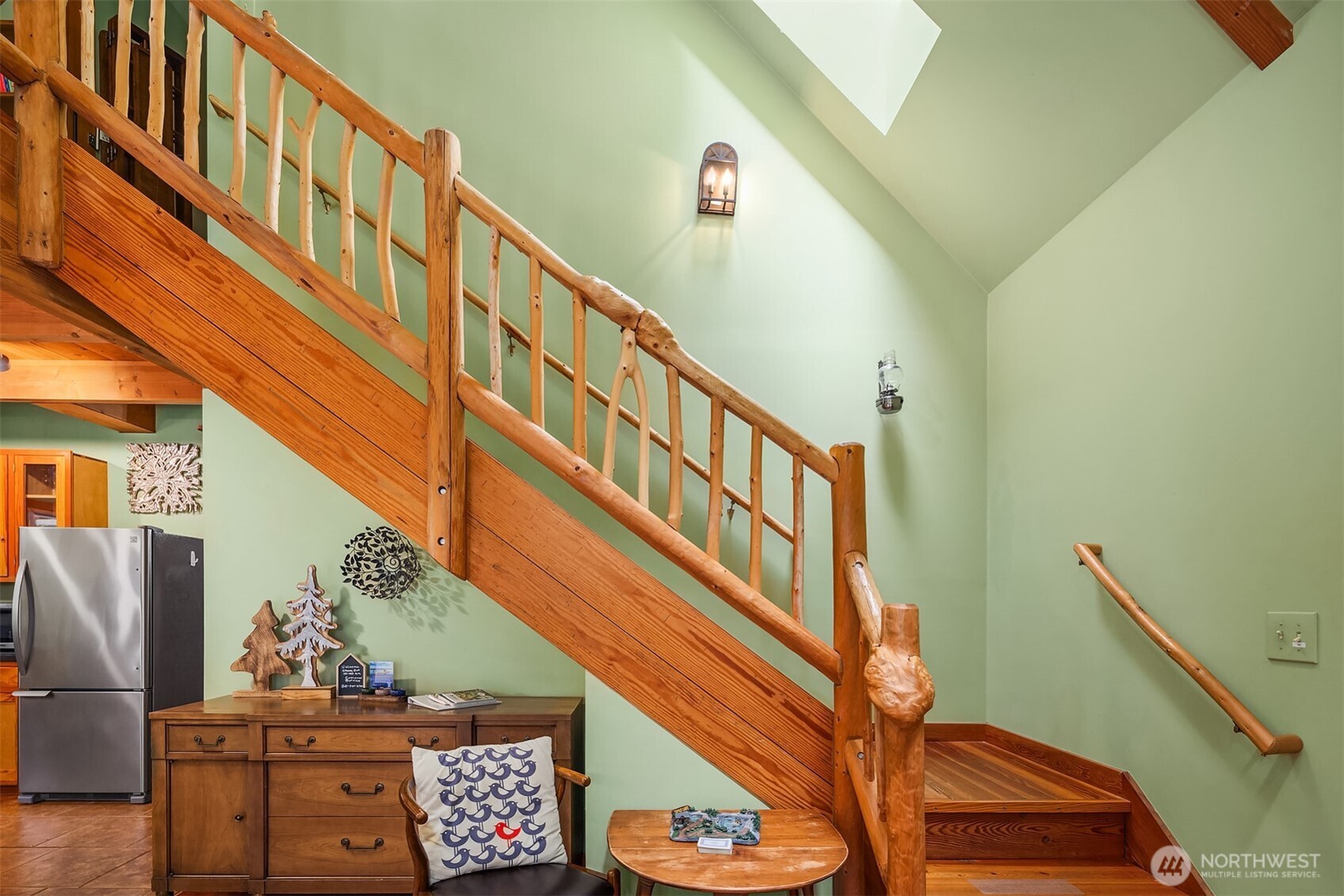 Clinton, Washington, 98236, United States, 3 Bedrooms Bedrooms, ,2 BathroomsBathrooms,Residential,For Sale,1949676