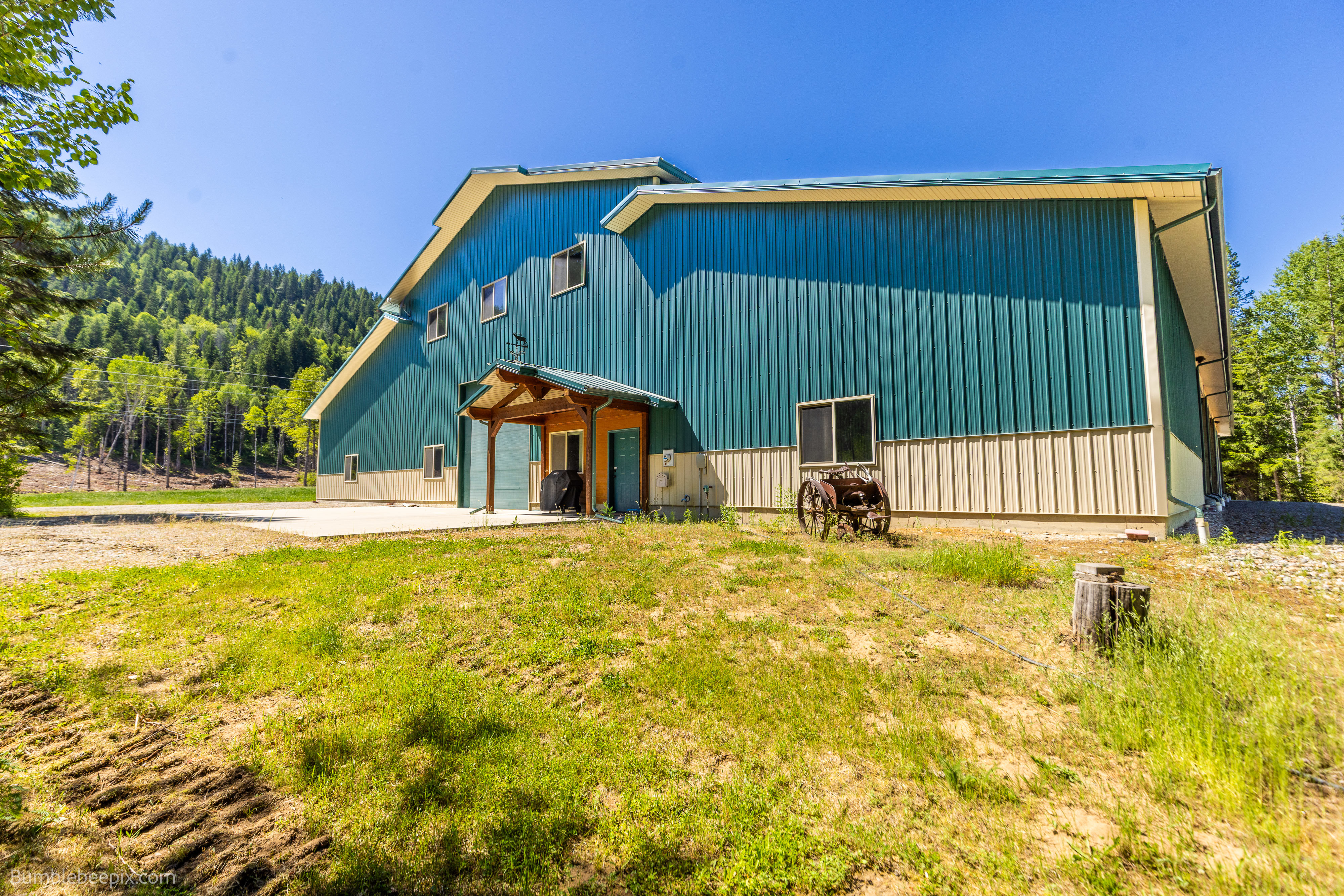 Cusick, Washington, 99119, United States, ,2 BathroomsBathrooms,Residential,For Sale,1978397