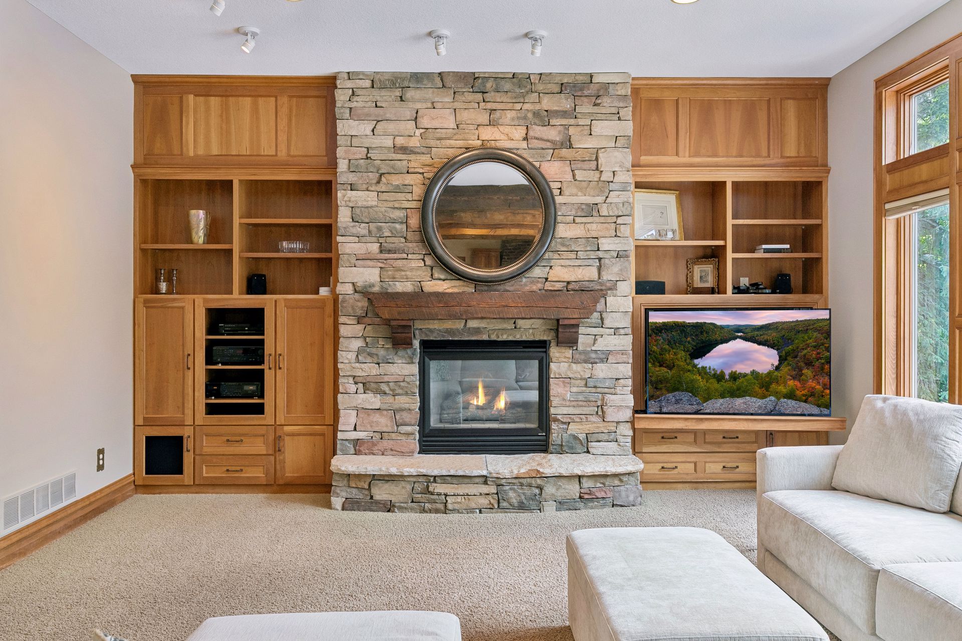  One-of-a-kind wooded retreat in Lakeville - 物件實景