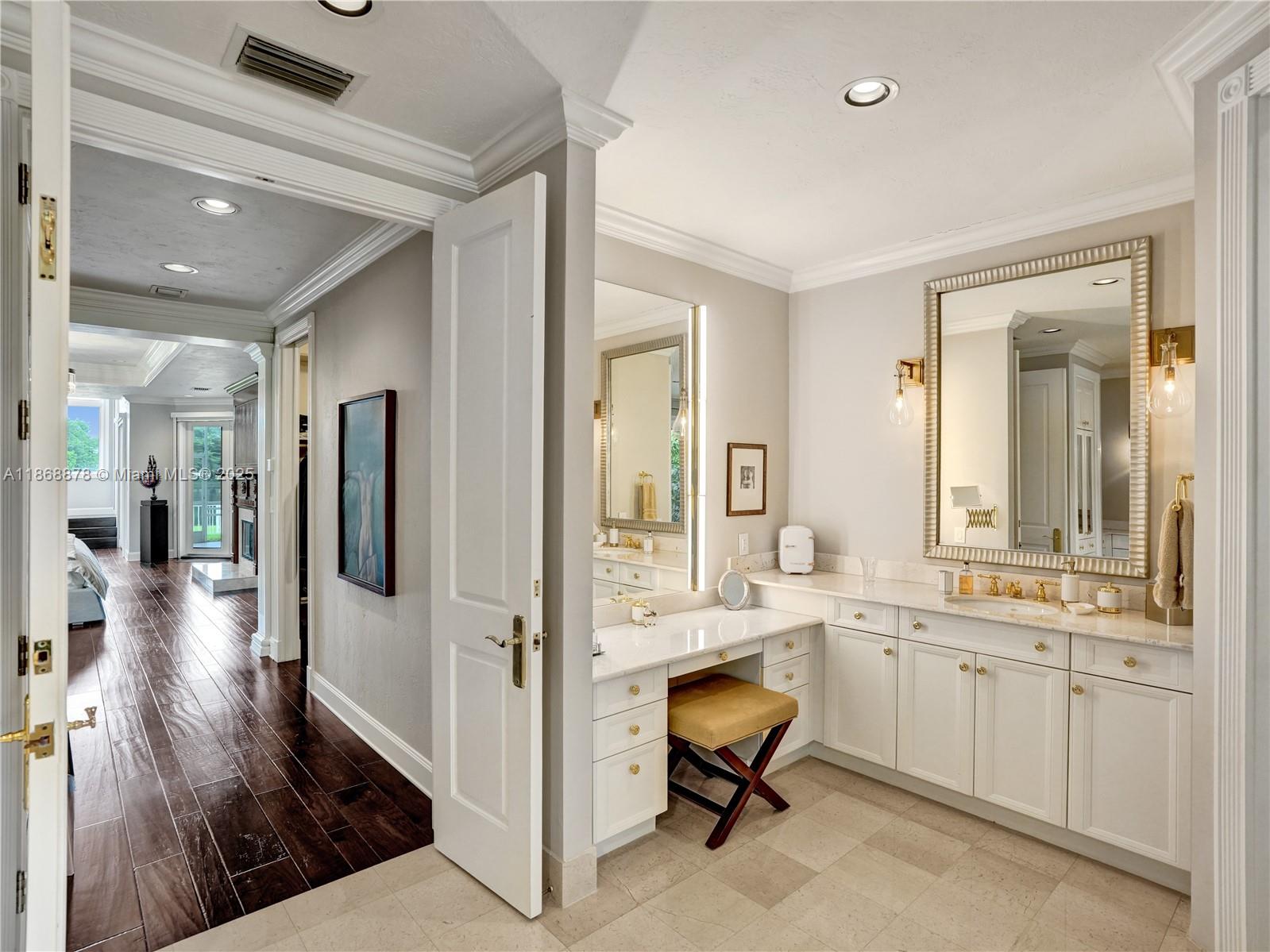 Weston, Florida, 33331, United States, 5 Bedrooms Bedrooms, ,8 BathroomsBathrooms,Residential,For Sale,1949778