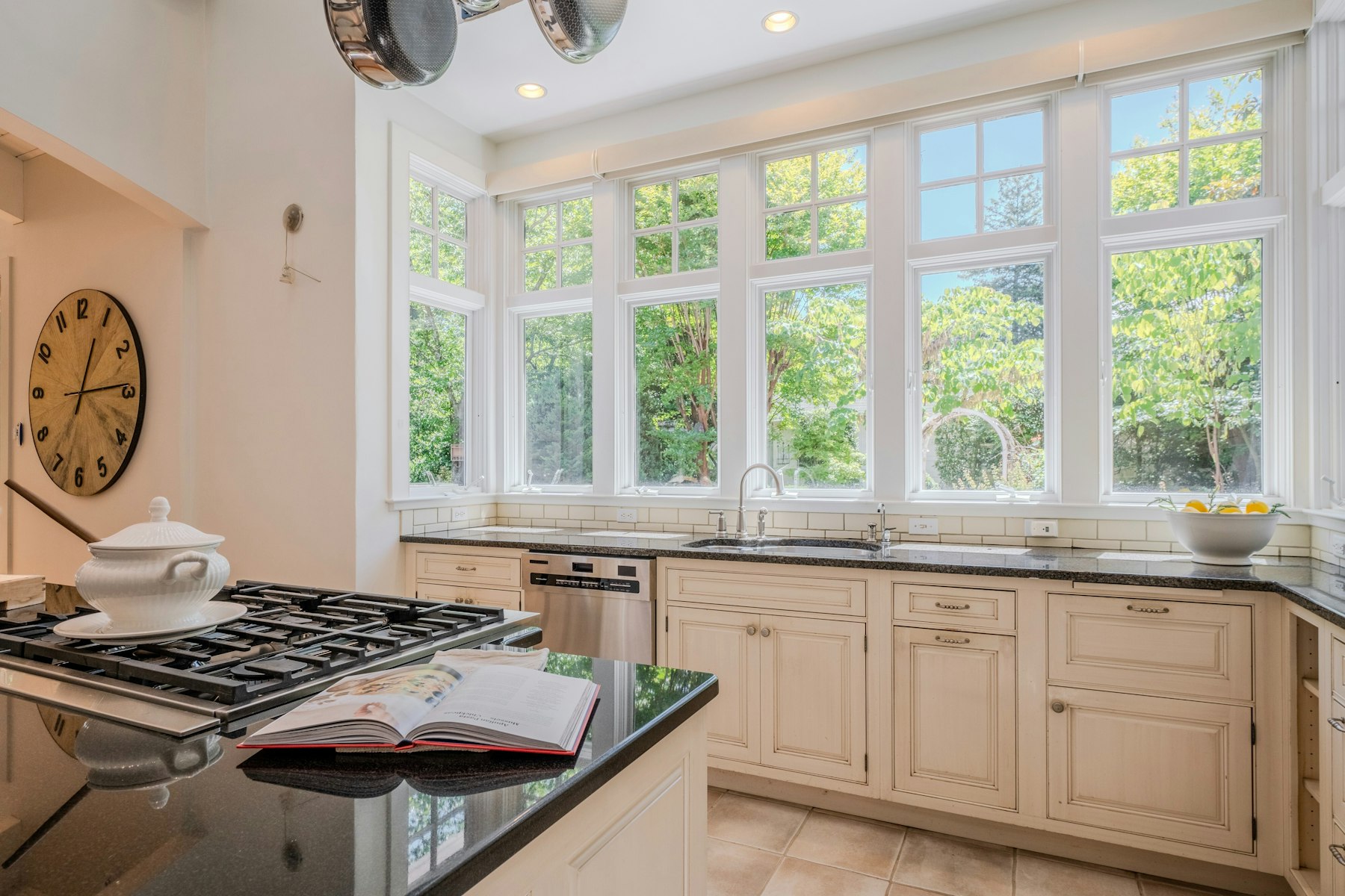  208 Edwards Ferry Road NE, Leesburg, VA, 20176 - 物件實景
