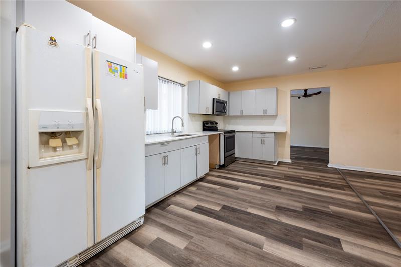 Plantation, Florida, 33313, United States, 4 Bedrooms Bedrooms, ,2 BathroomsBathrooms,Residential,For Sale,2000872