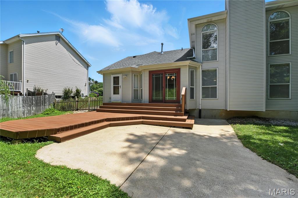 Maryland Heights, Missouri, 63043, United States, 3 Bedrooms Bedrooms, ,4 BathroomsBathrooms,Residential,For Sale,1892007