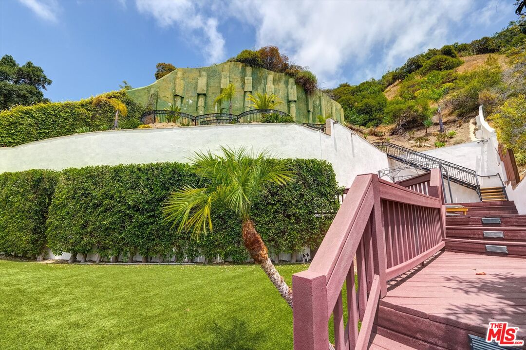 Beverly Hills, California, 90210, United States, 8 Bedrooms Bedrooms, ,3 BathroomsBathrooms,Residential,For Sale,1916732