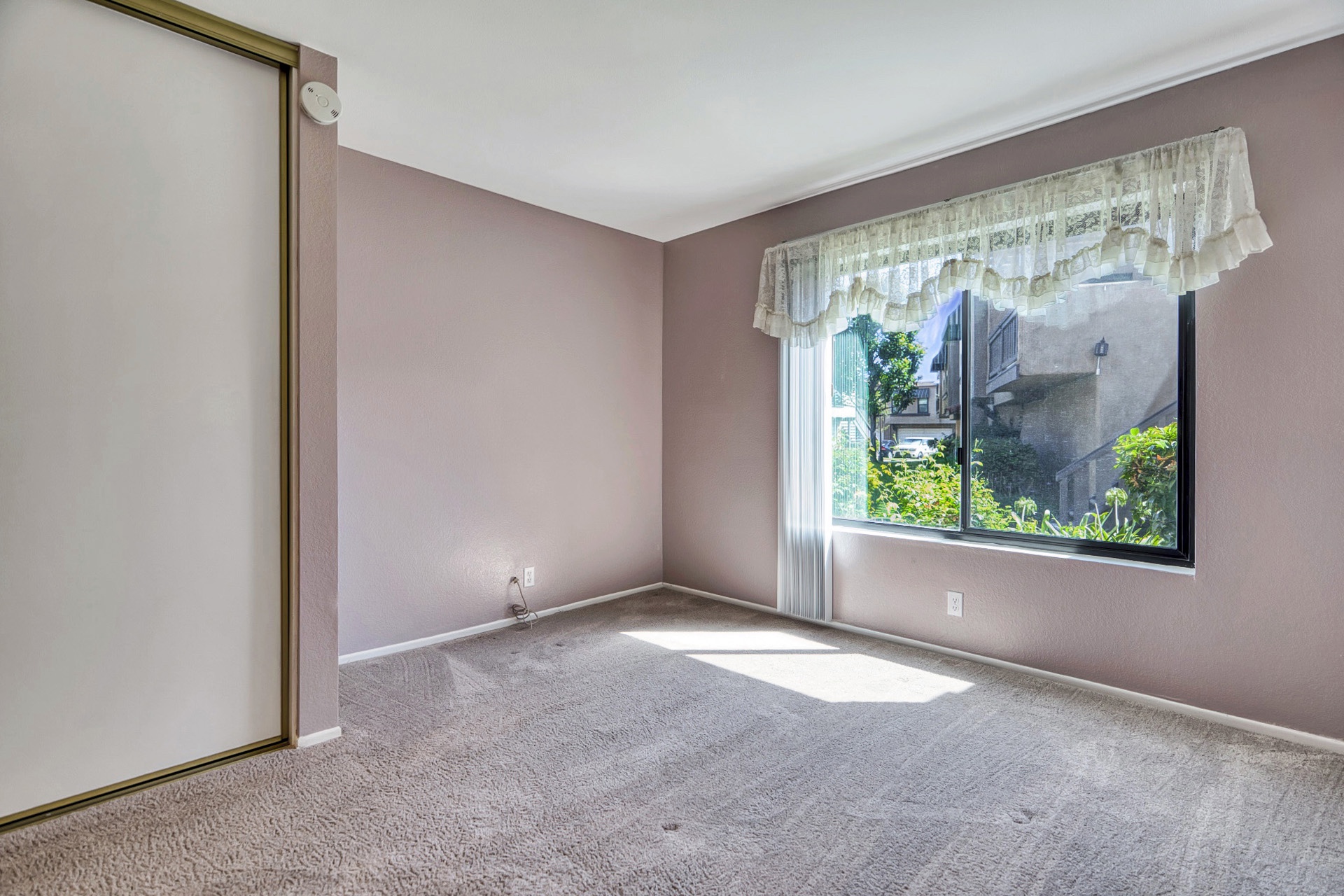Fullerton, California, 92835, United States, 2 Bedrooms Bedrooms, ,1 BathroomBathrooms,Residential,For Sale,1915893