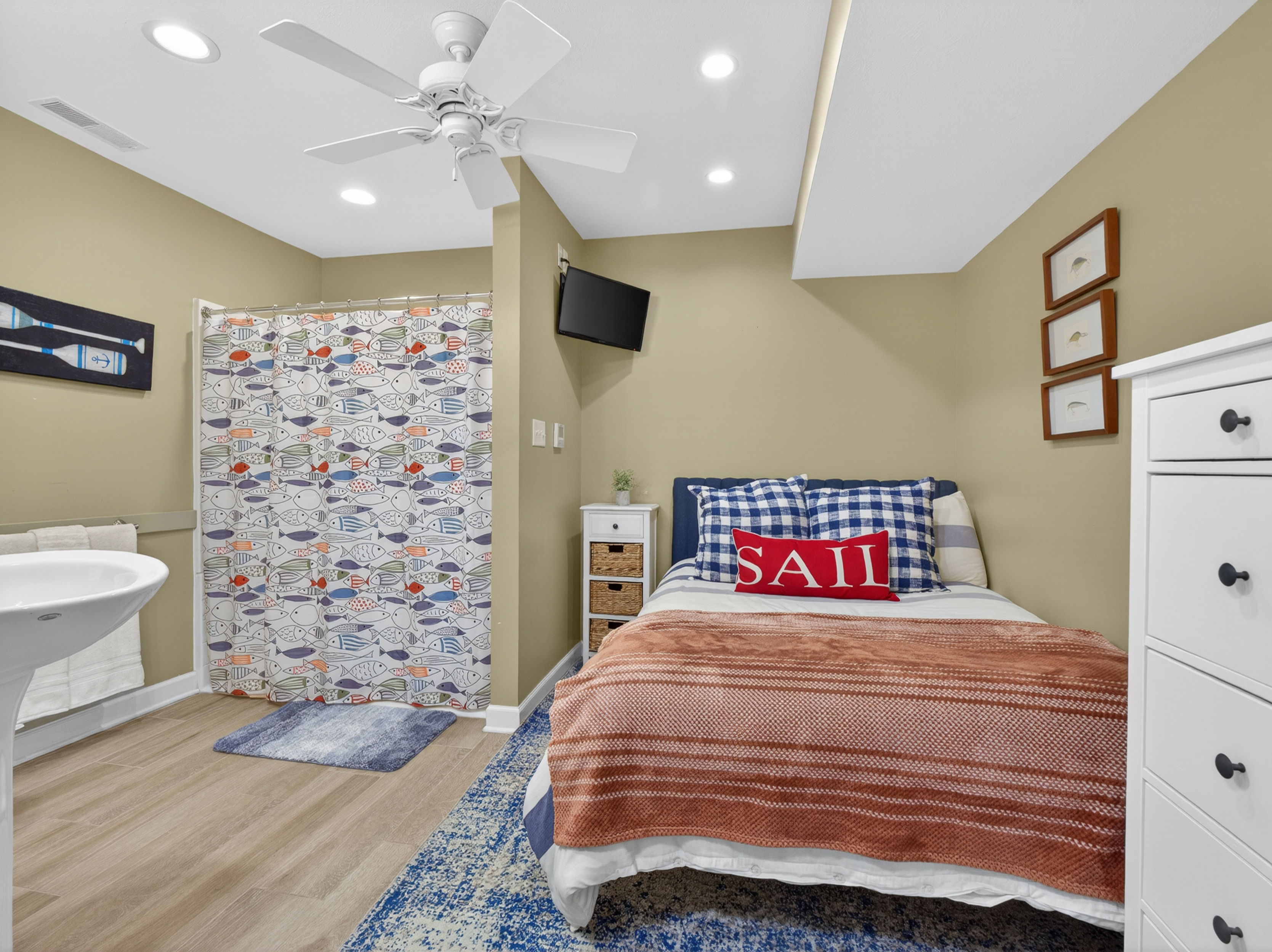  Easy, Breezy Condo Living on Indiana