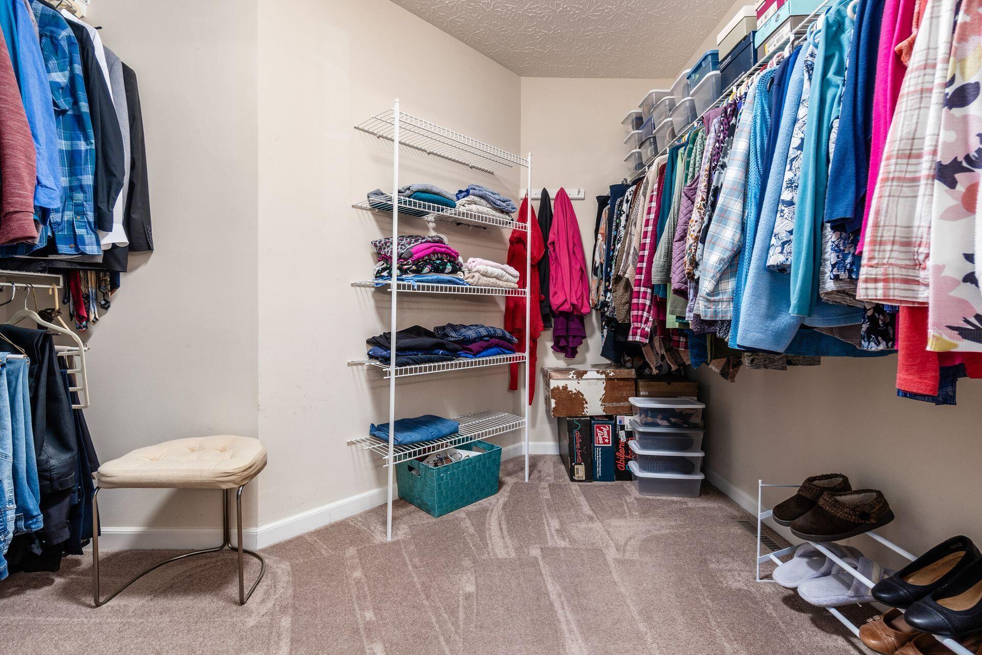 Dublin, Ohio, 43016, United States, 4 Bedrooms Bedrooms, ,4 BathroomsBathrooms,Residential,For Sale,1996840