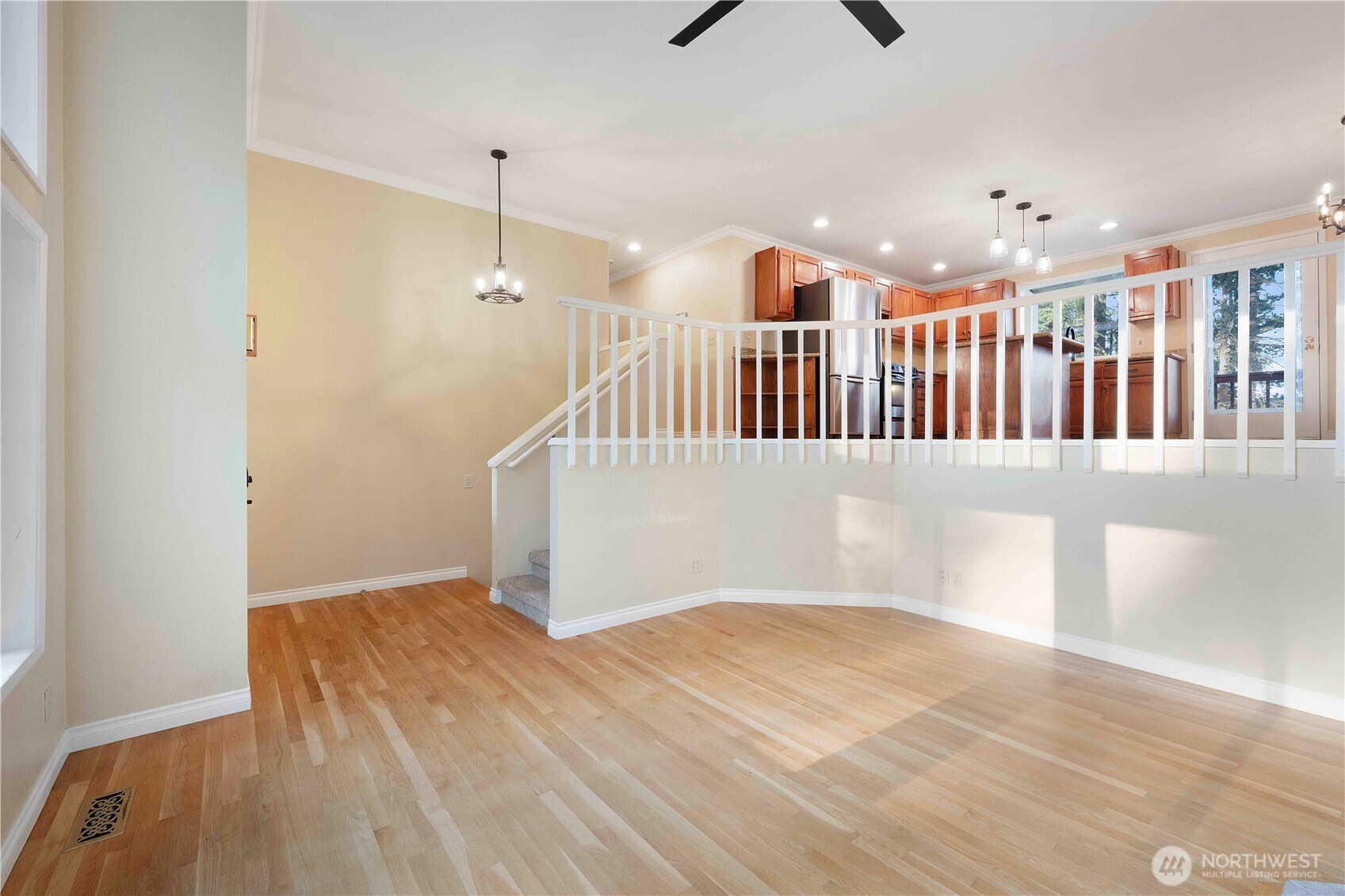 Silverdale, Washington, 98383, United States, 3 Bedrooms Bedrooms, ,2 BathroomsBathrooms,Residential,For Sale,1939245