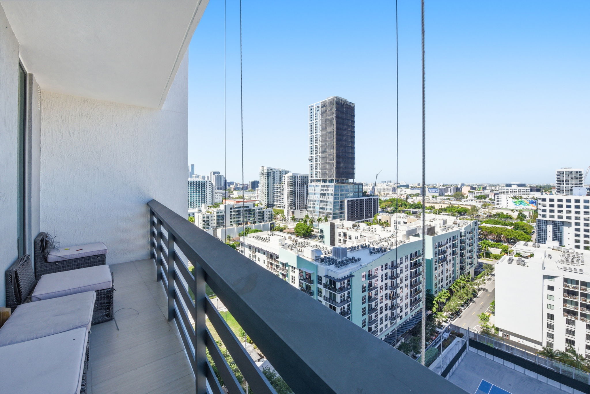  460 NE 28th St, Miami, FL, 33137 - 物件實景