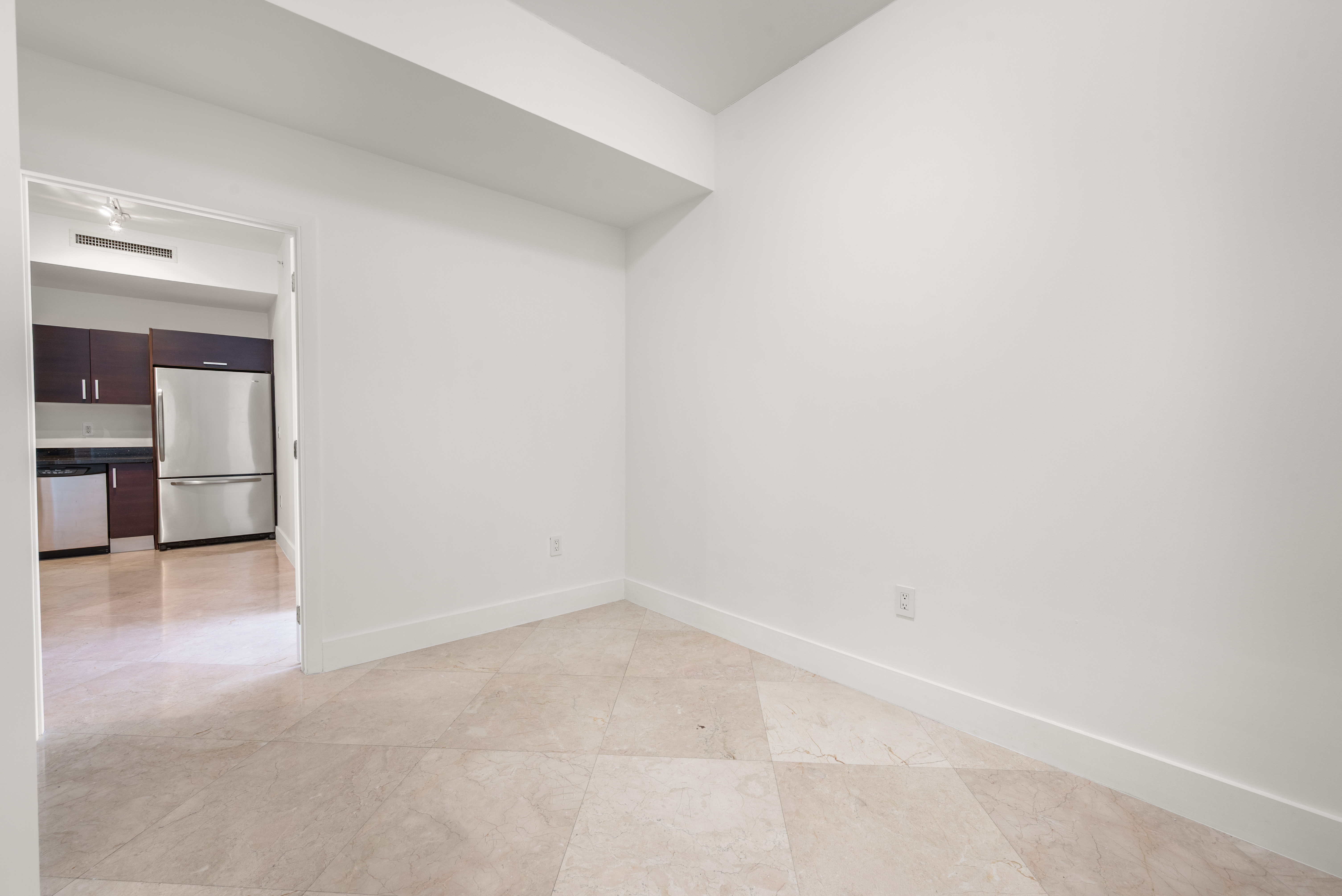  3250 Grand Ave, Miami, FL, 33133 - 物件實景