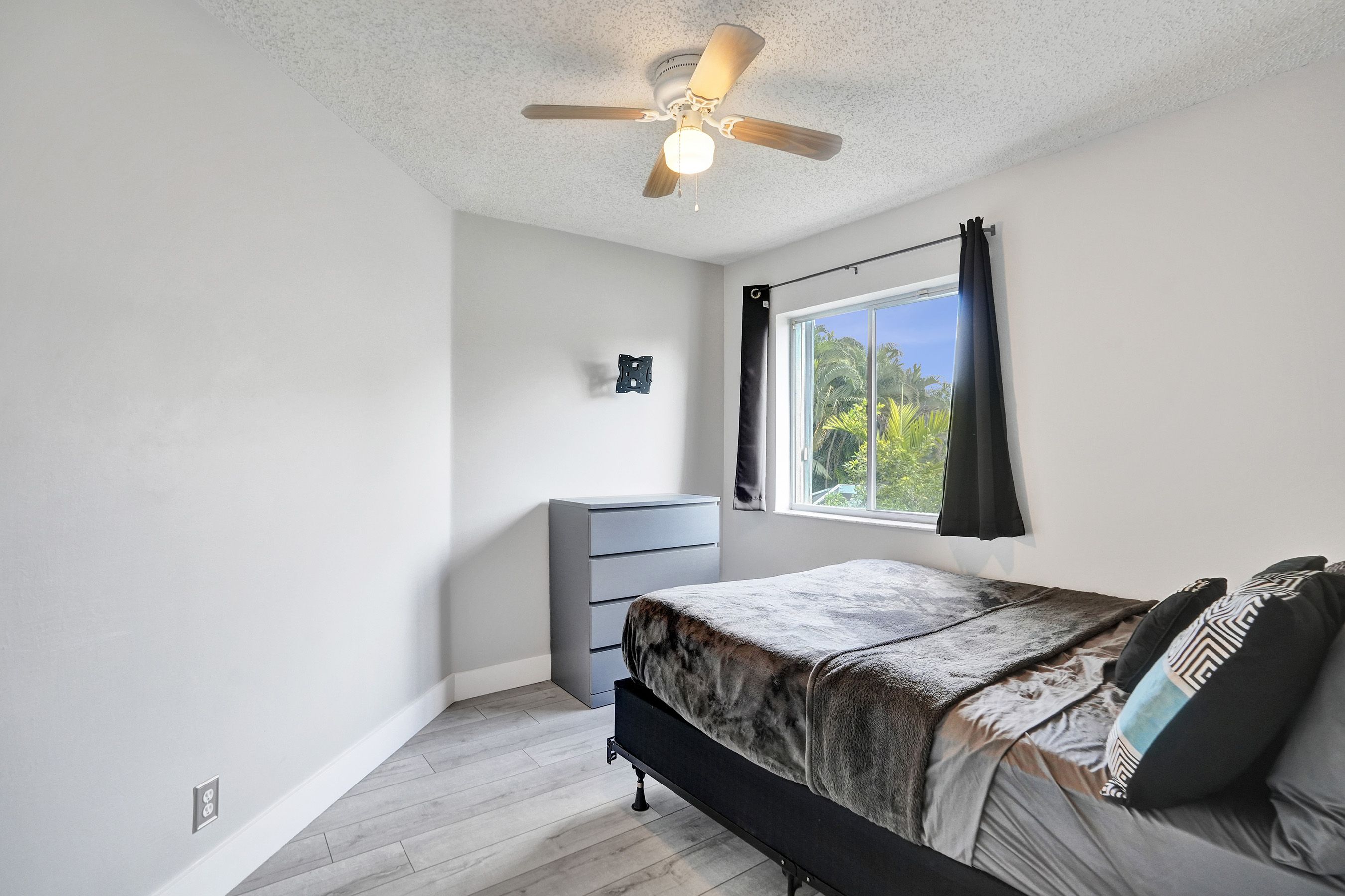  19321 NW 10th Street, Pembroke Pines, FL, 33029 - 物件實景