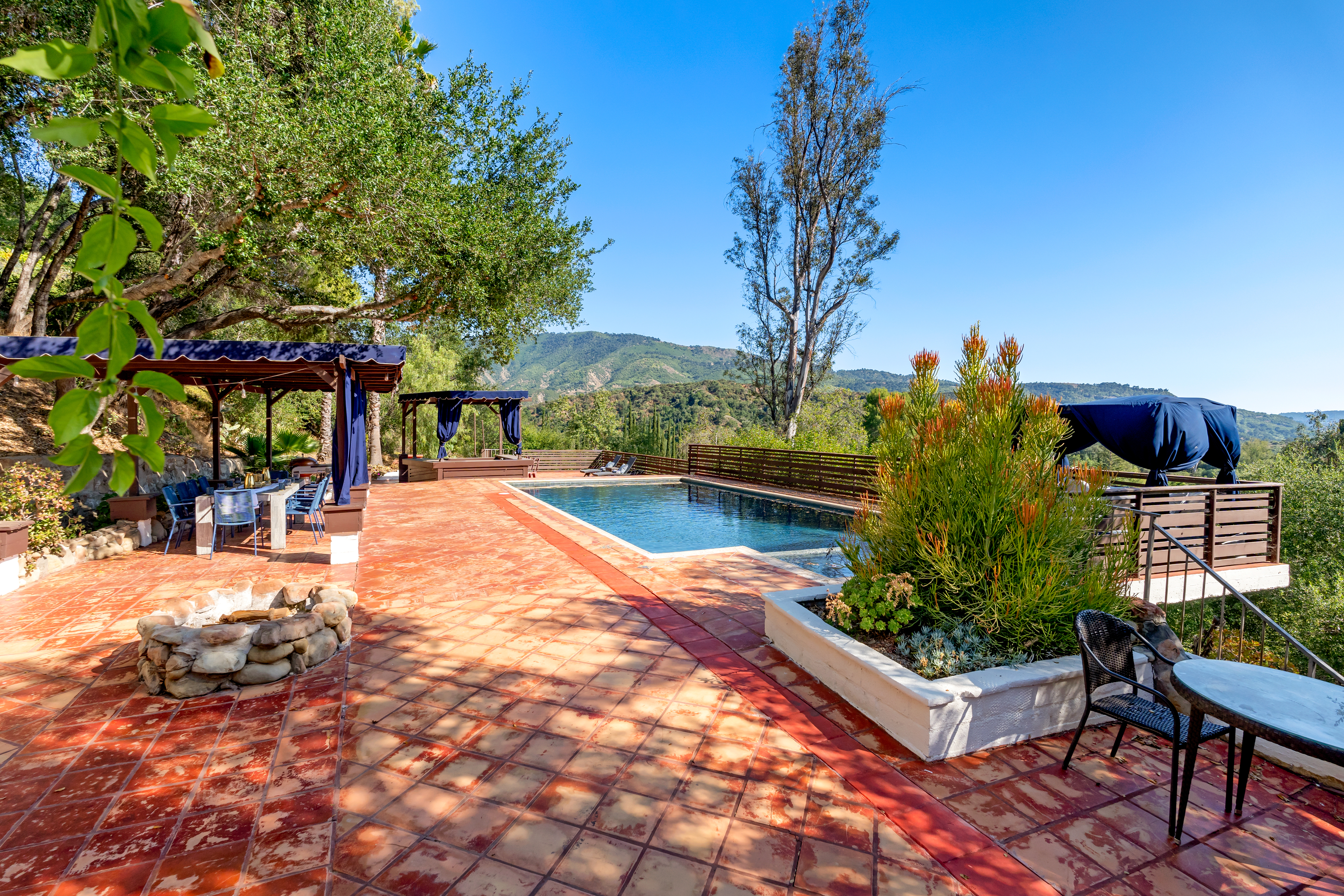  1002 Country Club Drive, Ojai, CA 93023 - 物件實景