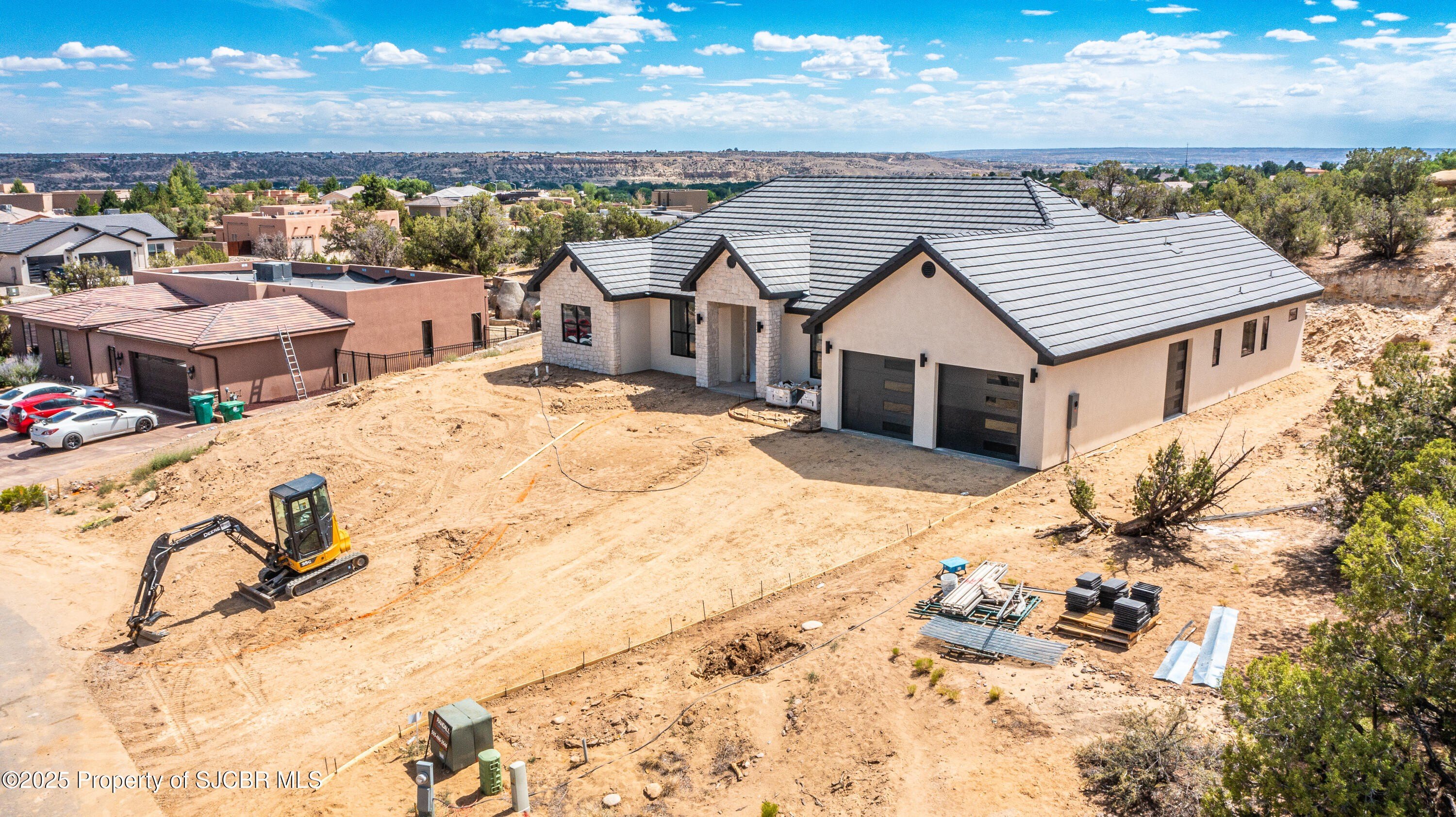 Farmington, New Mexico, 87402, United States, 4 Bedrooms Bedrooms, ,3 BathroomsBathrooms,Residential,For Sale,1902752
