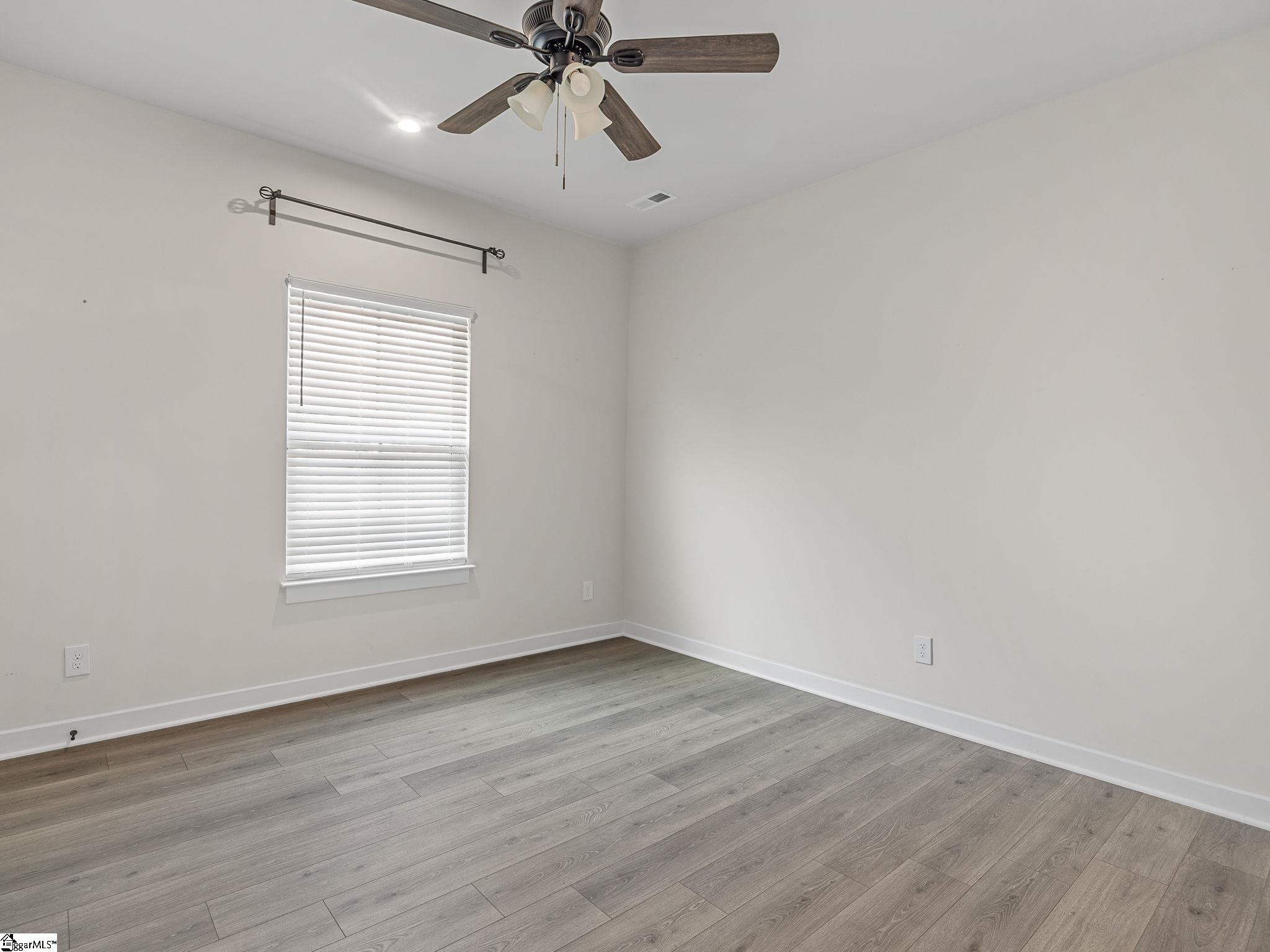 Woodruff, South Carolina, 29388, United States, 5 Bedrooms Bedrooms, ,4 BathroomsBathrooms,Residential,For Sale,1890519