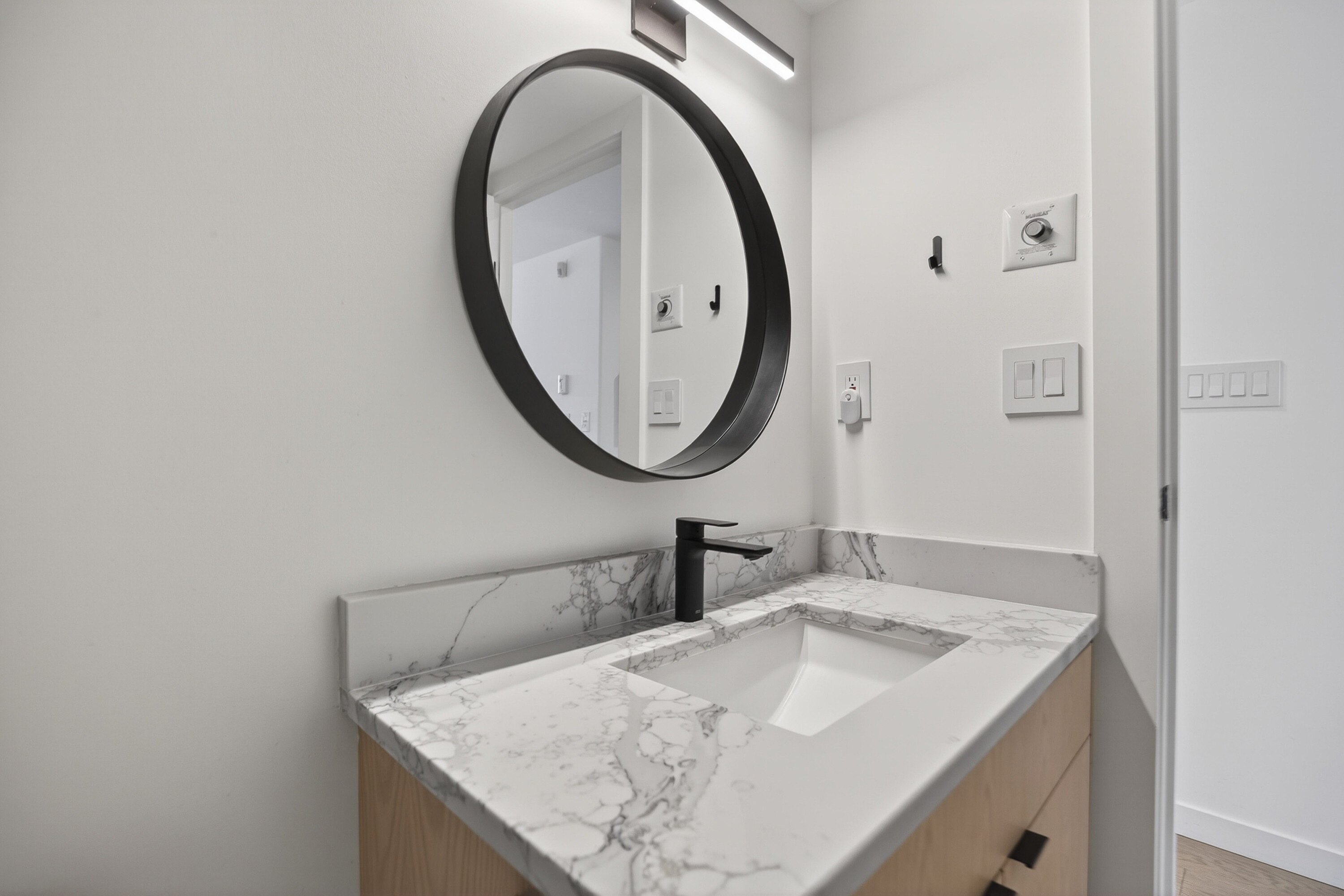  Impressive Coal Harbour Condo - 物件實景