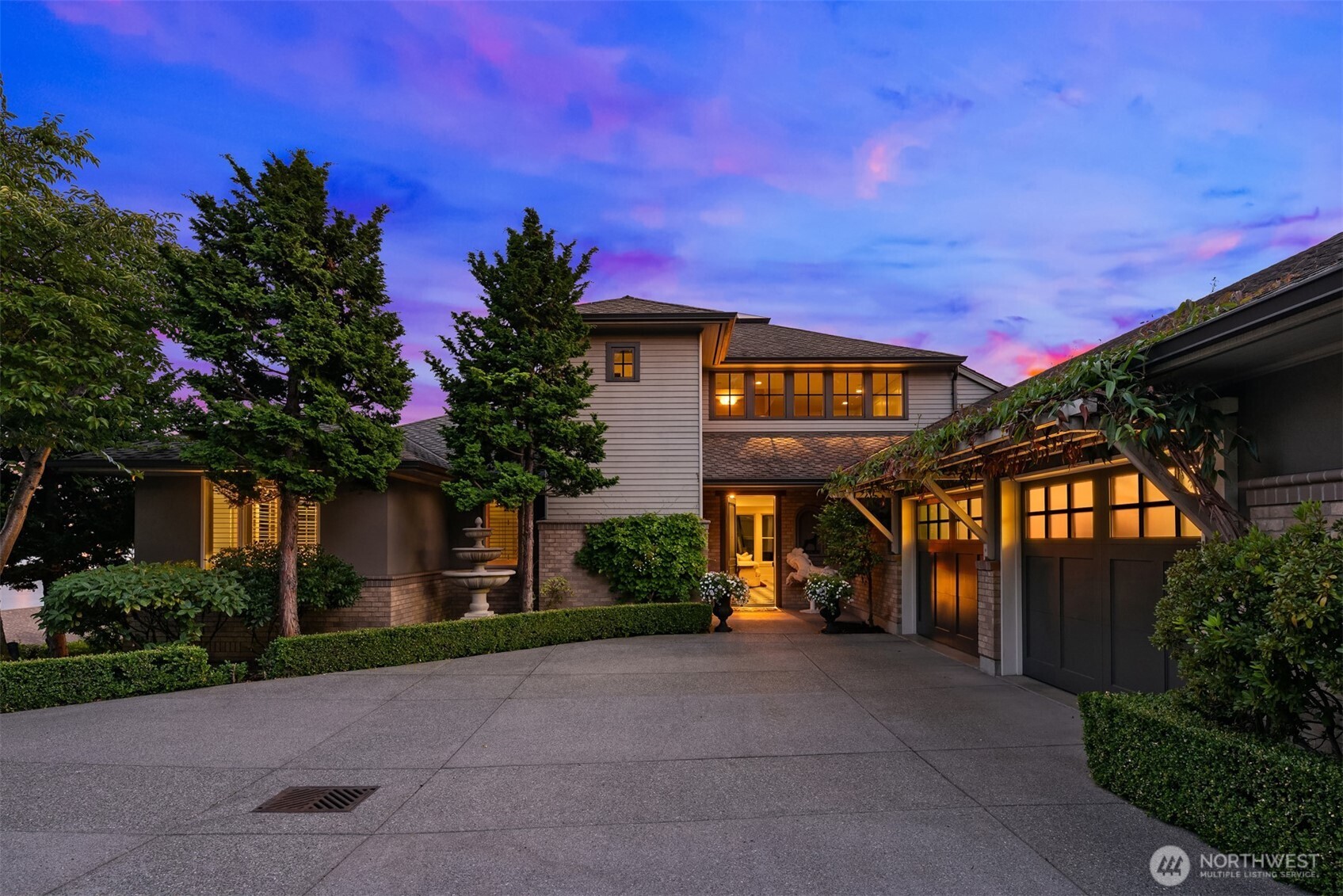 Bellevue, Washington, 98004, United States, 3 Bedrooms Bedrooms, ,4 BathroomsBathrooms,Residential,For Sale,1856686