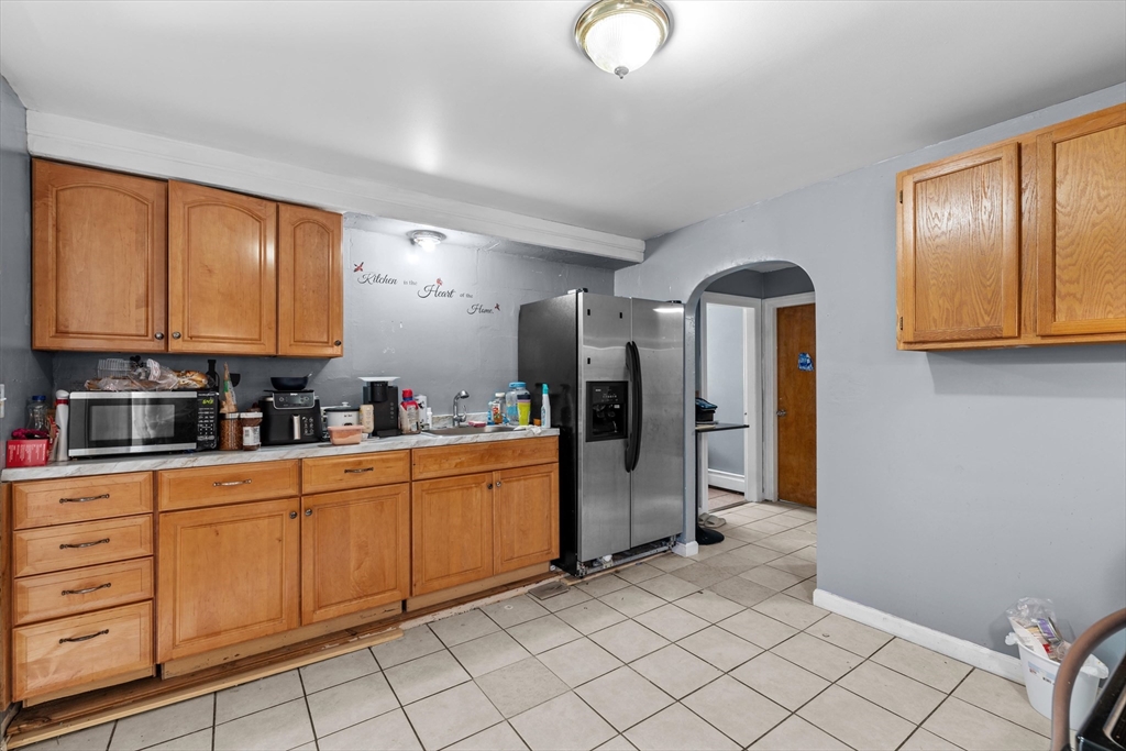 Fitchburg, Massachusetts, 01420, United States, 9 Bedrooms Bedrooms, ,3 BathroomsBathrooms,Residential,For Sale,1927899