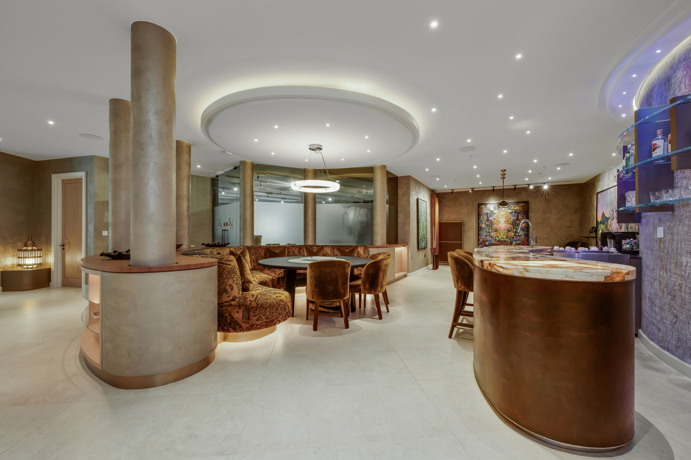  A Newly Refurbished House with Far-Reaching Views in St George’s Hill - 物件實景