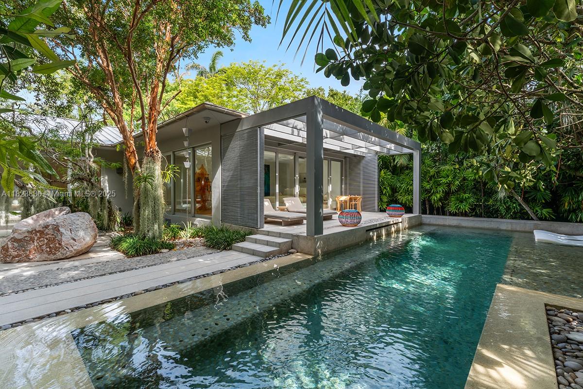 Miami Beach, Florida, 33141, United States, 4 Bedrooms Bedrooms, ,6 BathroomsBathrooms,Residential,For Sale,1862454