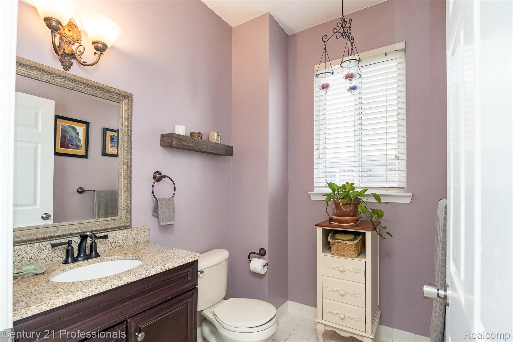 Macomb, Michigan, 48044, United States, 4 Bedrooms Bedrooms, ,3 BathroomsBathrooms,Residential,For Sale,1997727