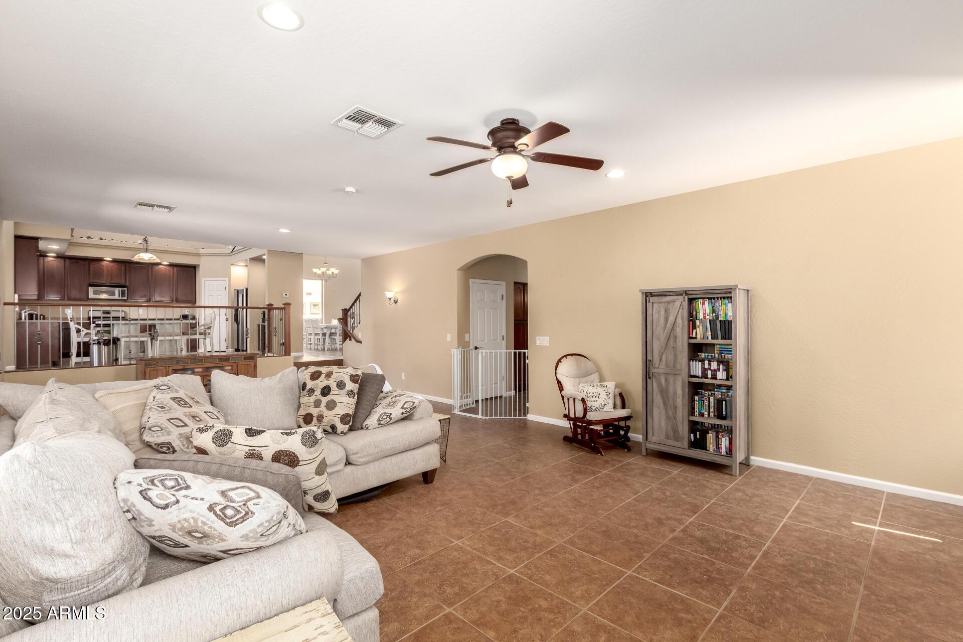 Surprise, Arizona, 85379, United States, 5 Bedrooms Bedrooms, ,3 BathroomsBathrooms,Residential,For Sale,1981277