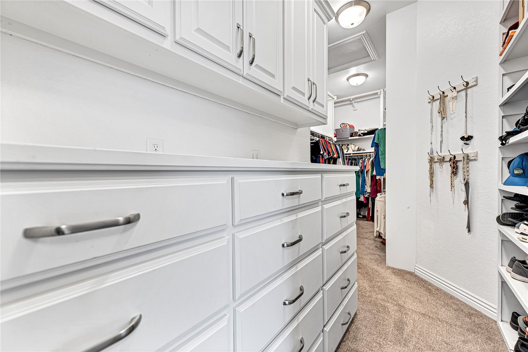 Centerton, Arkansas, 72719, United States, 5 Bedrooms Bedrooms, ,5 BathroomsBathrooms,Residential,For Sale,1992149