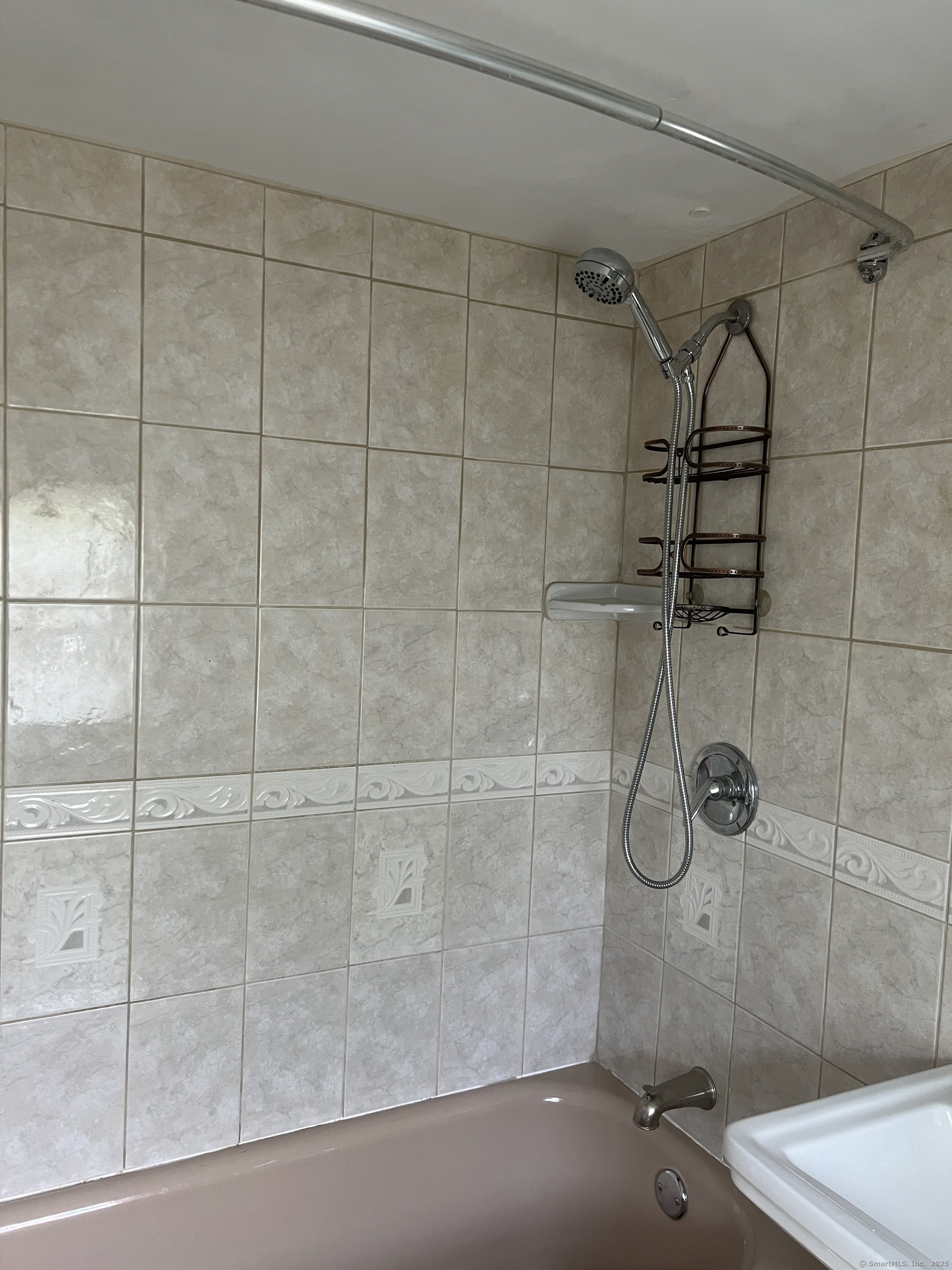 New Haven, Connecticut, 06511, United States, 5 Bedrooms Bedrooms, ,3 BathroomsBathrooms,Residential,For Sale,1826749