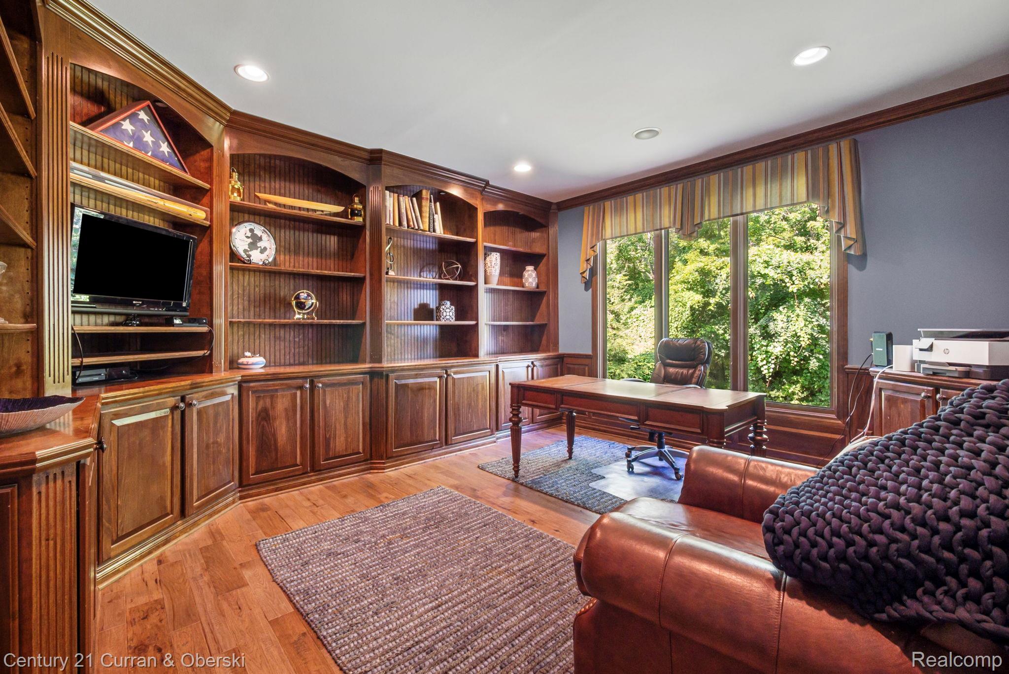 Novi, Michigan, 48374, United States, 4 Bedrooms Bedrooms, ,6 BathroomsBathrooms,Residential,For Sale,1914653