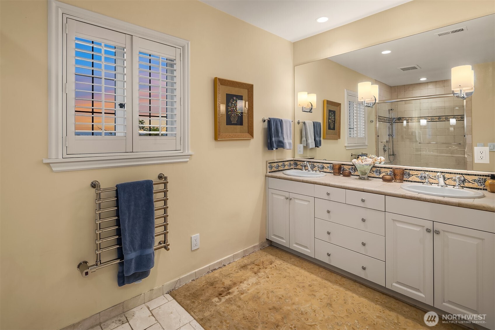 Seattle, Washington, 98112, United States, 4 Bedrooms Bedrooms, ,3 BathroomsBathrooms,Residential,For Sale,1770318