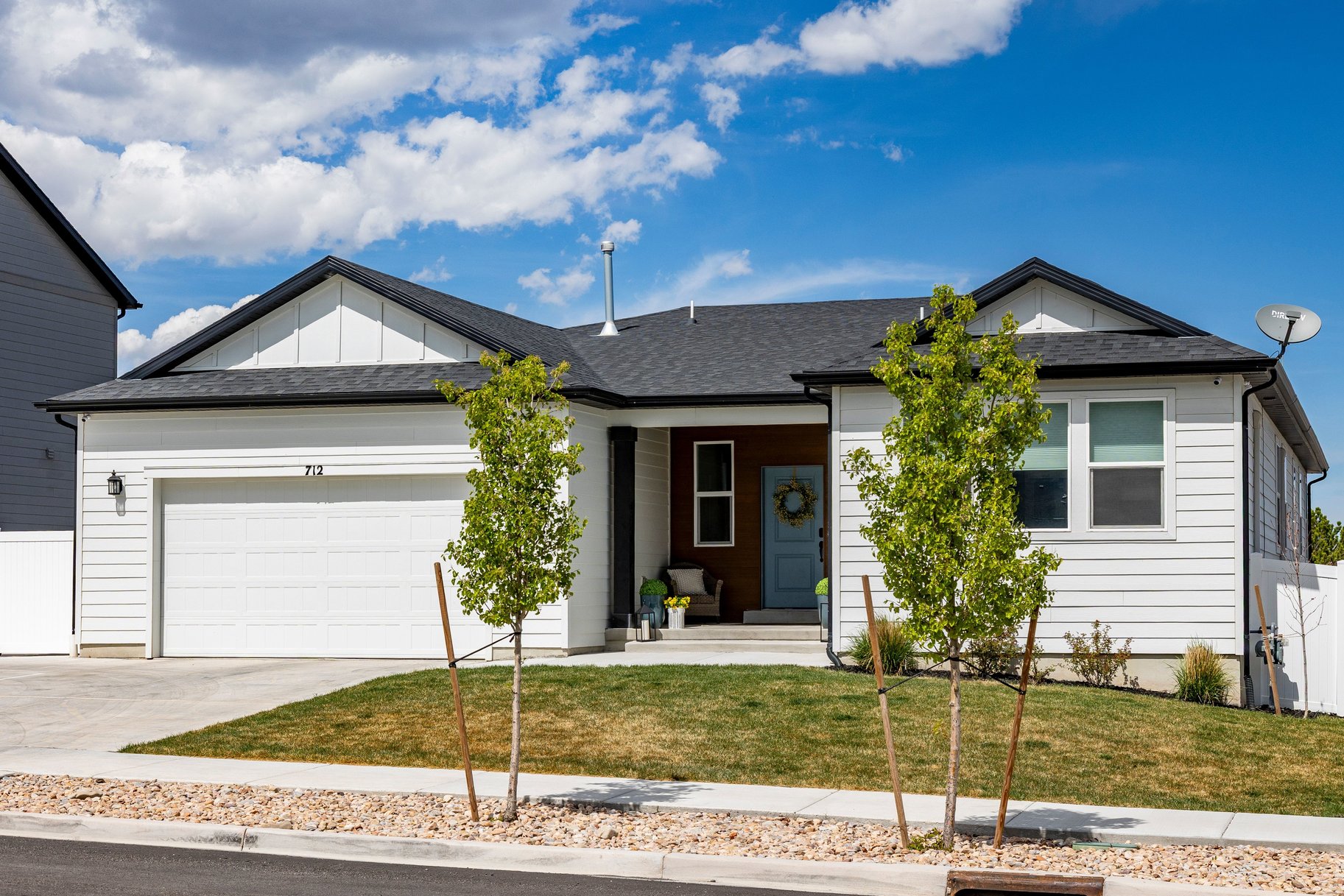  Spacious rambler with ADU. Open design and backyard made for living. - 物件實景