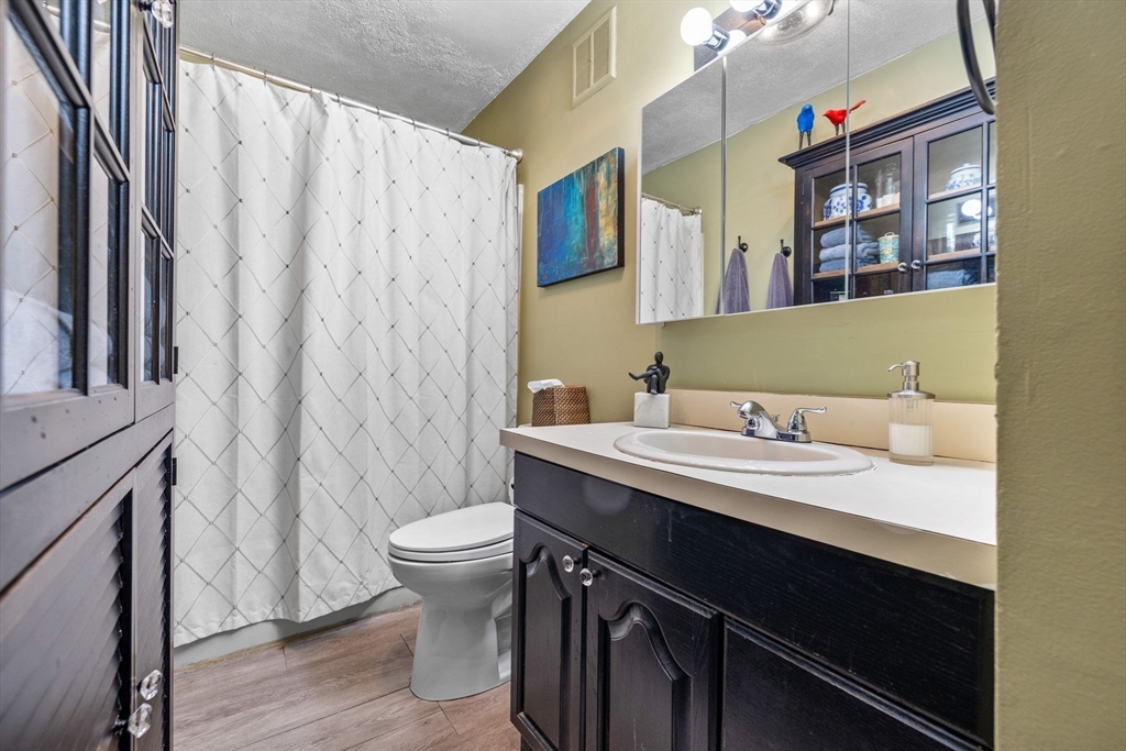 Boston, Massachusetts, 02118, United States, 2 Bedrooms Bedrooms, ,1 BathroomBathrooms,Residential,For Sale,1983080