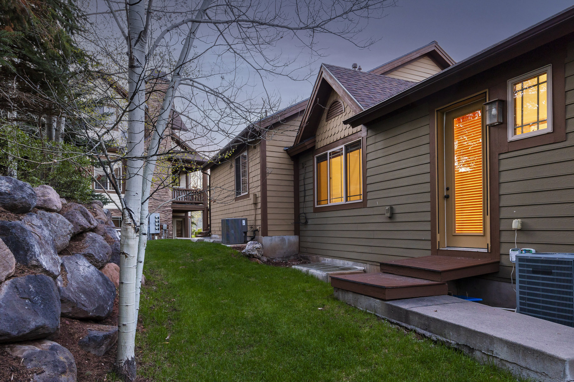  Modern Design Meets Alpine Charm in Jeremy Ranch - 物件實景