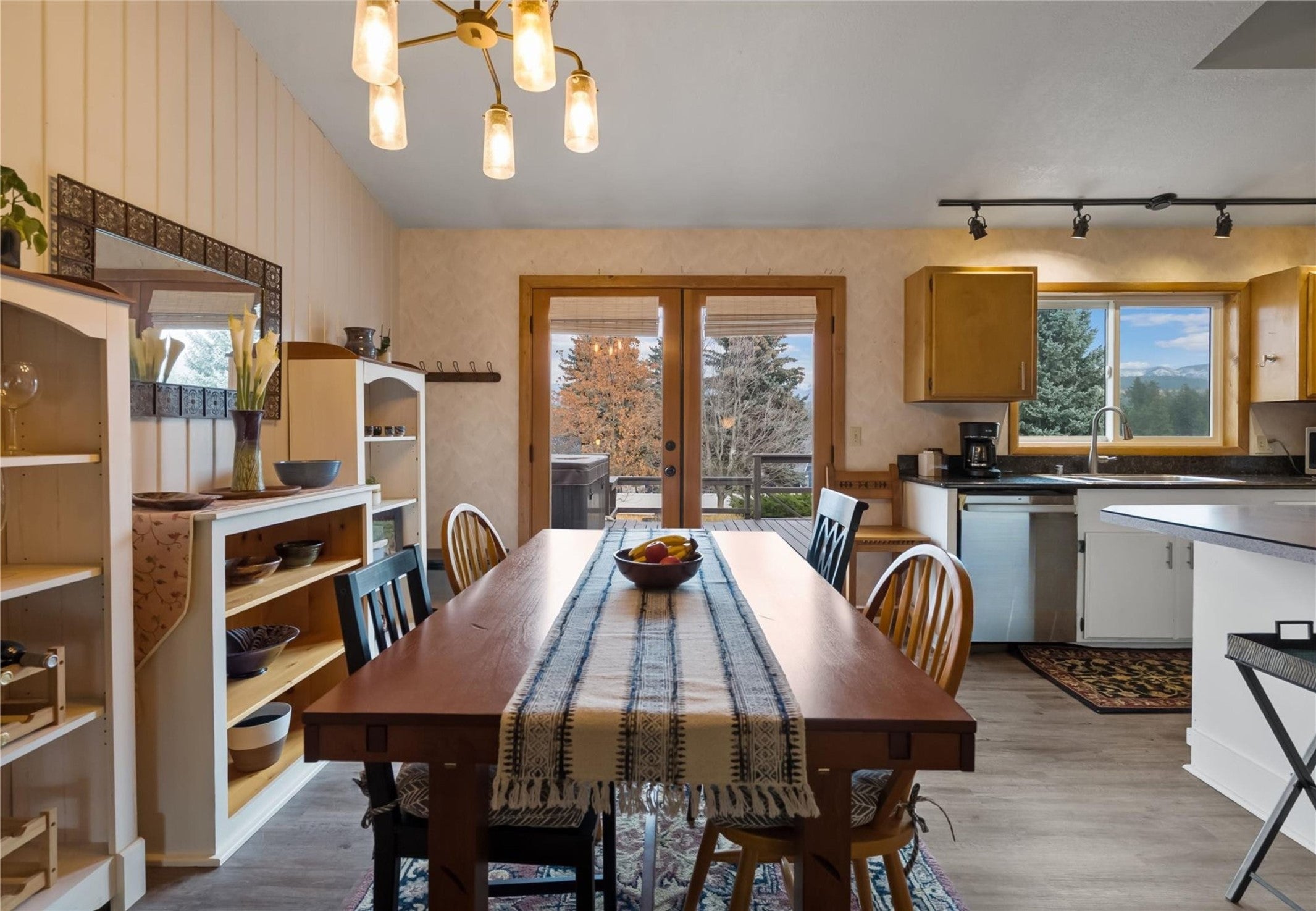 Bigfork, Montana, 59911, United States, 4 Bedrooms Bedrooms, ,2 BathroomsBathrooms,Residential,For Sale,1992095