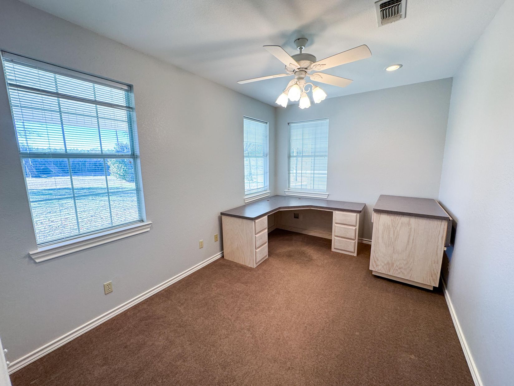Bivins, Texas, 75551, United States, 3 Bedrooms Bedrooms, ,3 BathroomsBathrooms,Residential,For Sale,1915929