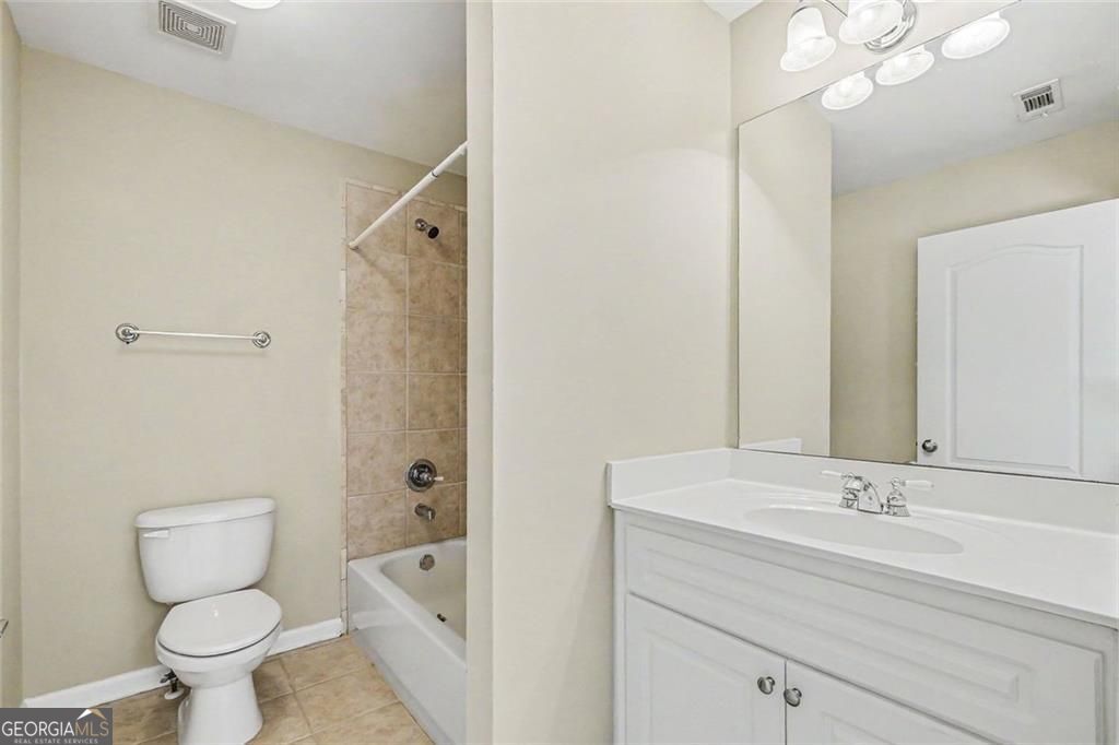 Flowery Branch, Georgia, 30542, United States, 6 Bedrooms Bedrooms, ,5 BathroomsBathrooms,Residential,For Sale,2043062