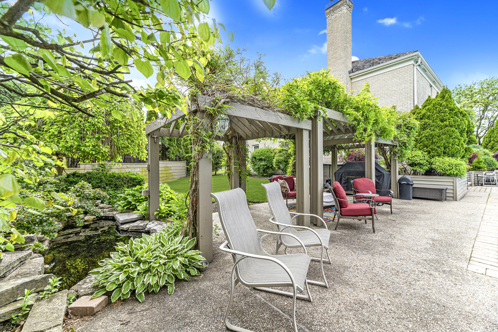 Glenview, Illinois, 60026, United States, 5 Bedrooms Bedrooms, ,4 BathroomsBathrooms,Residential,For Sale,1951003