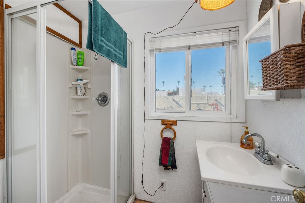 Newport Beach, California, 92663, United States, ,Residential,For Sale,1987612