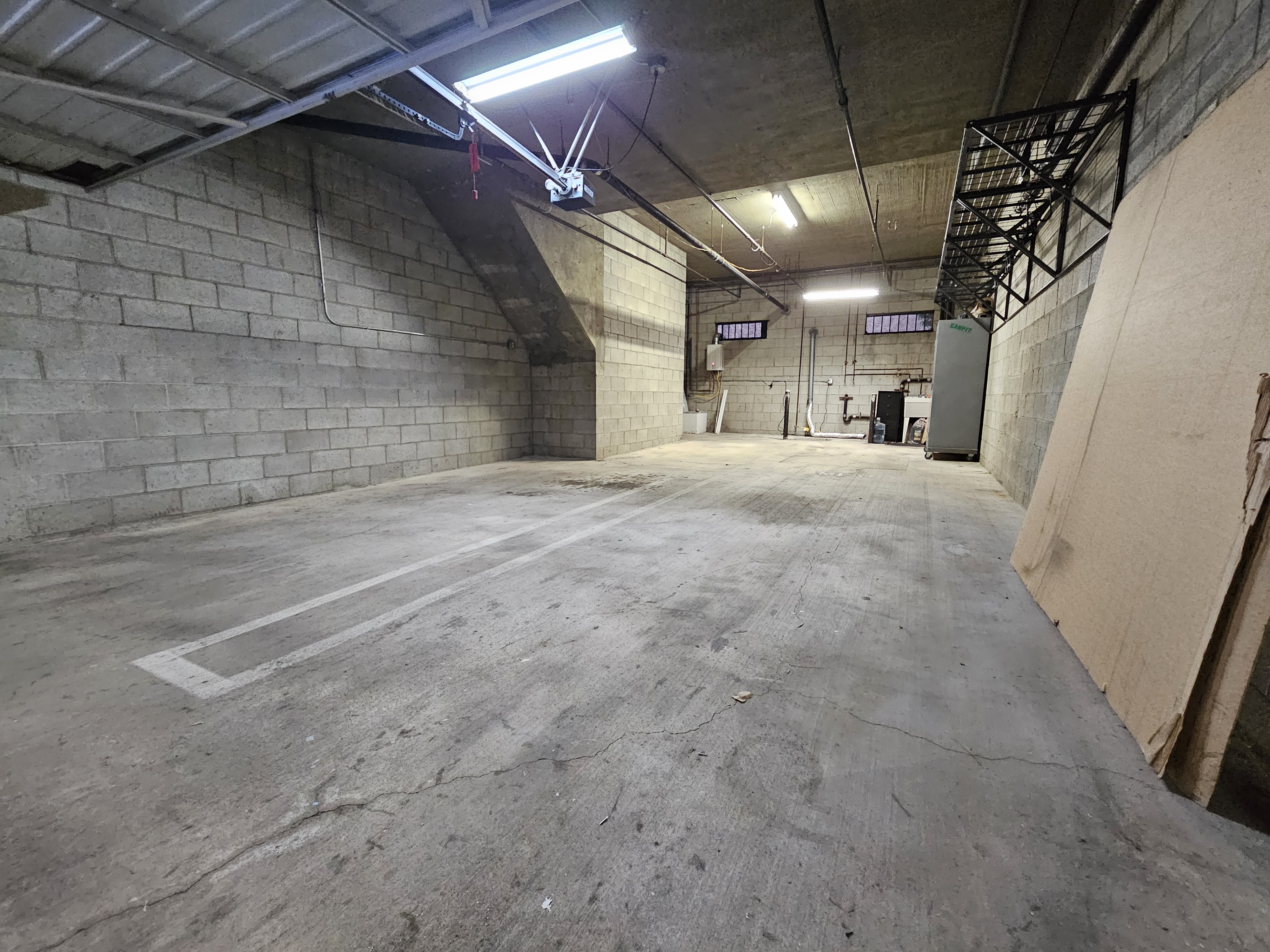 Los Angeles, California, 90068, United States, 2 Bedrooms Bedrooms, ,2 BathroomsBathrooms,Residential,For Sale,1977140