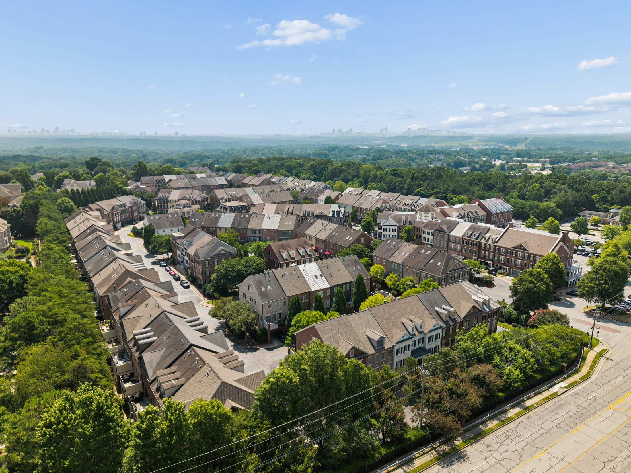  Four Level Brick Townhome with Private Elevator in Gated One Ivy Walk - 物件實景