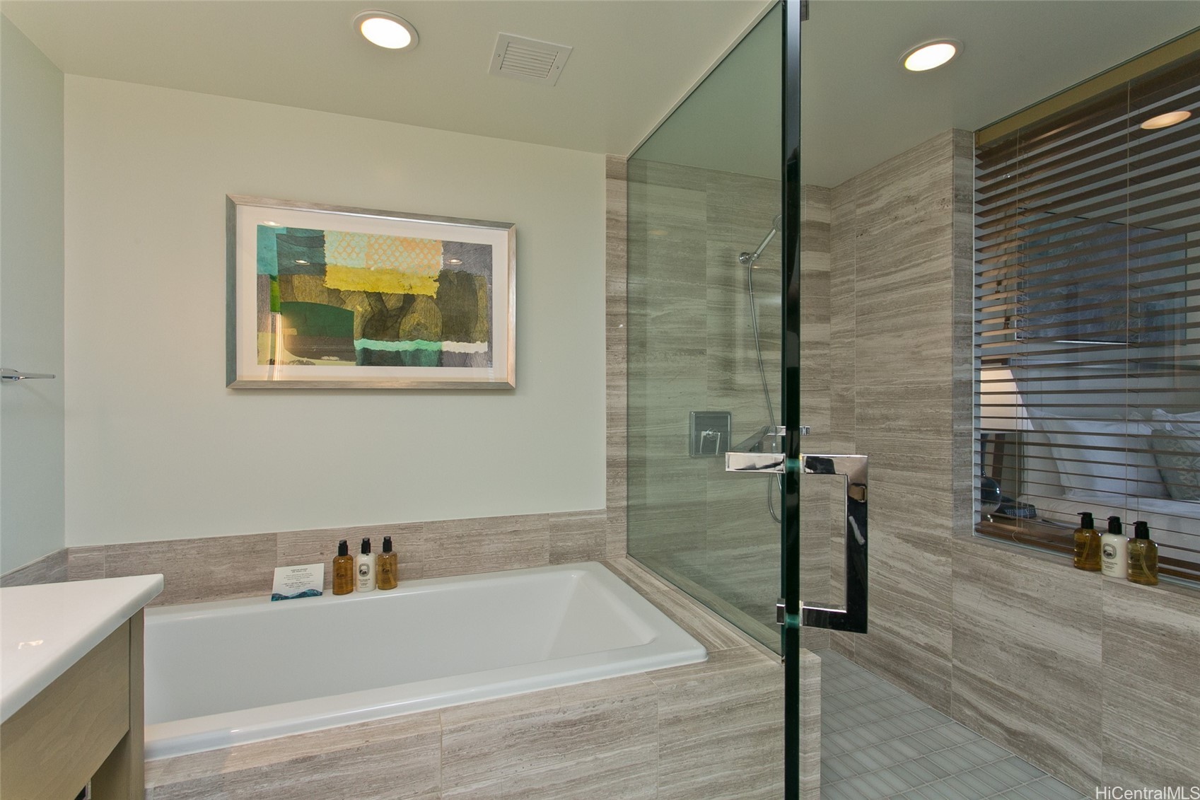 Honolulu, Hawaii, 96815, United States, 1 Bedroom Bedrooms, ,1 BathroomBathrooms,Residential,For Sale,1999887