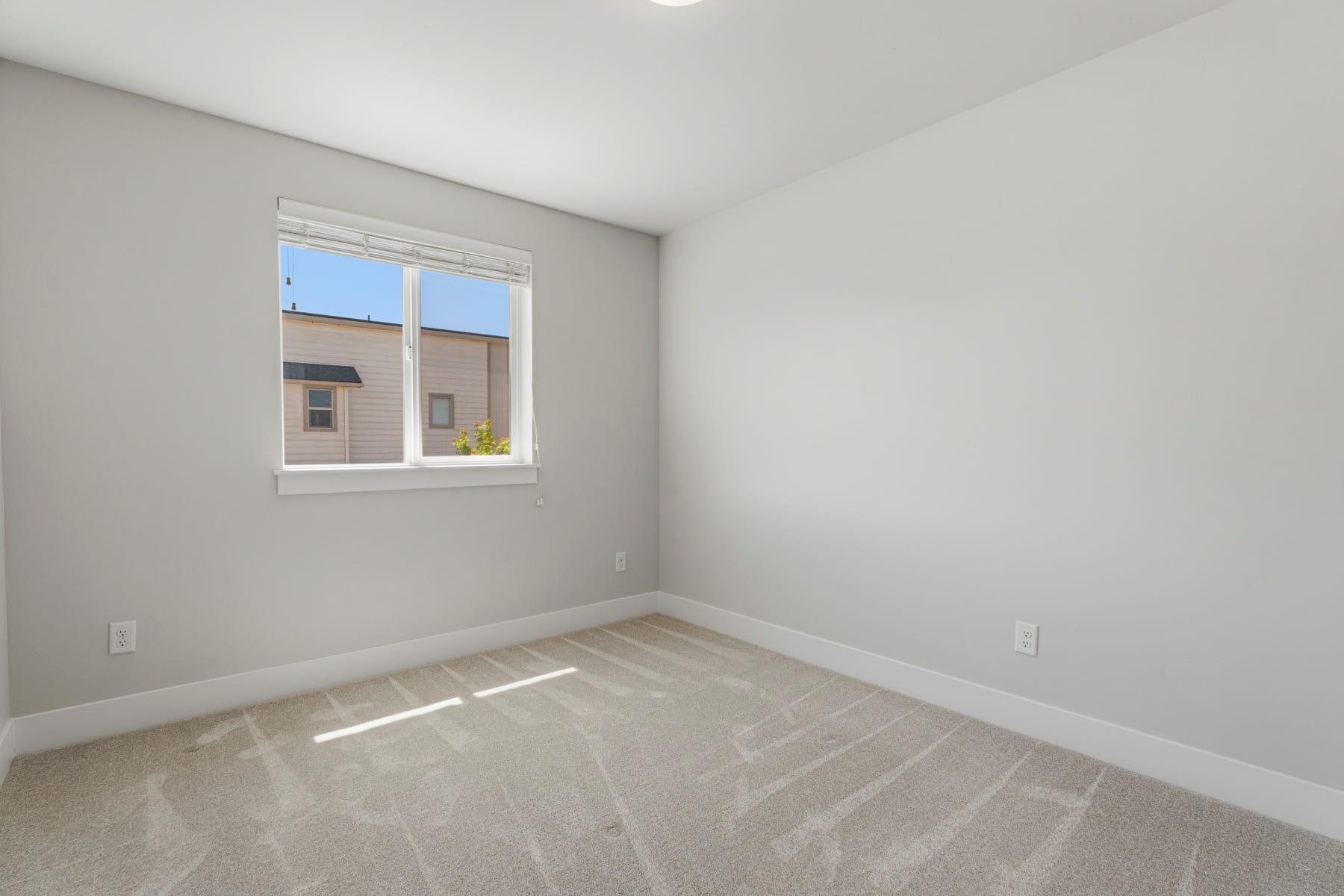  3757 NE Petrosa Avenue Bend, OR 97701 - 物件實景