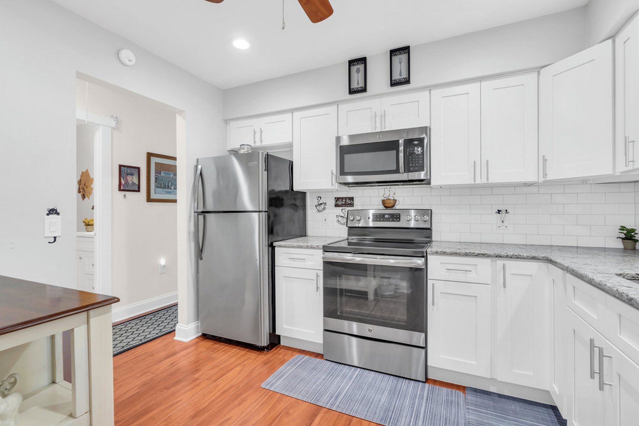 Meticulously Upgraded Sherbourne Model in Crestwood 5 - 物件實景