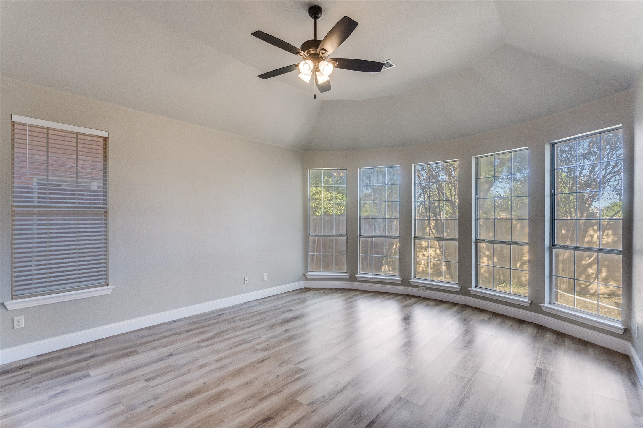 Allen, Texas, 75002, United States, 4 Bedrooms Bedrooms, ,4 BathroomsBathrooms,Residential,For Sale,1980475