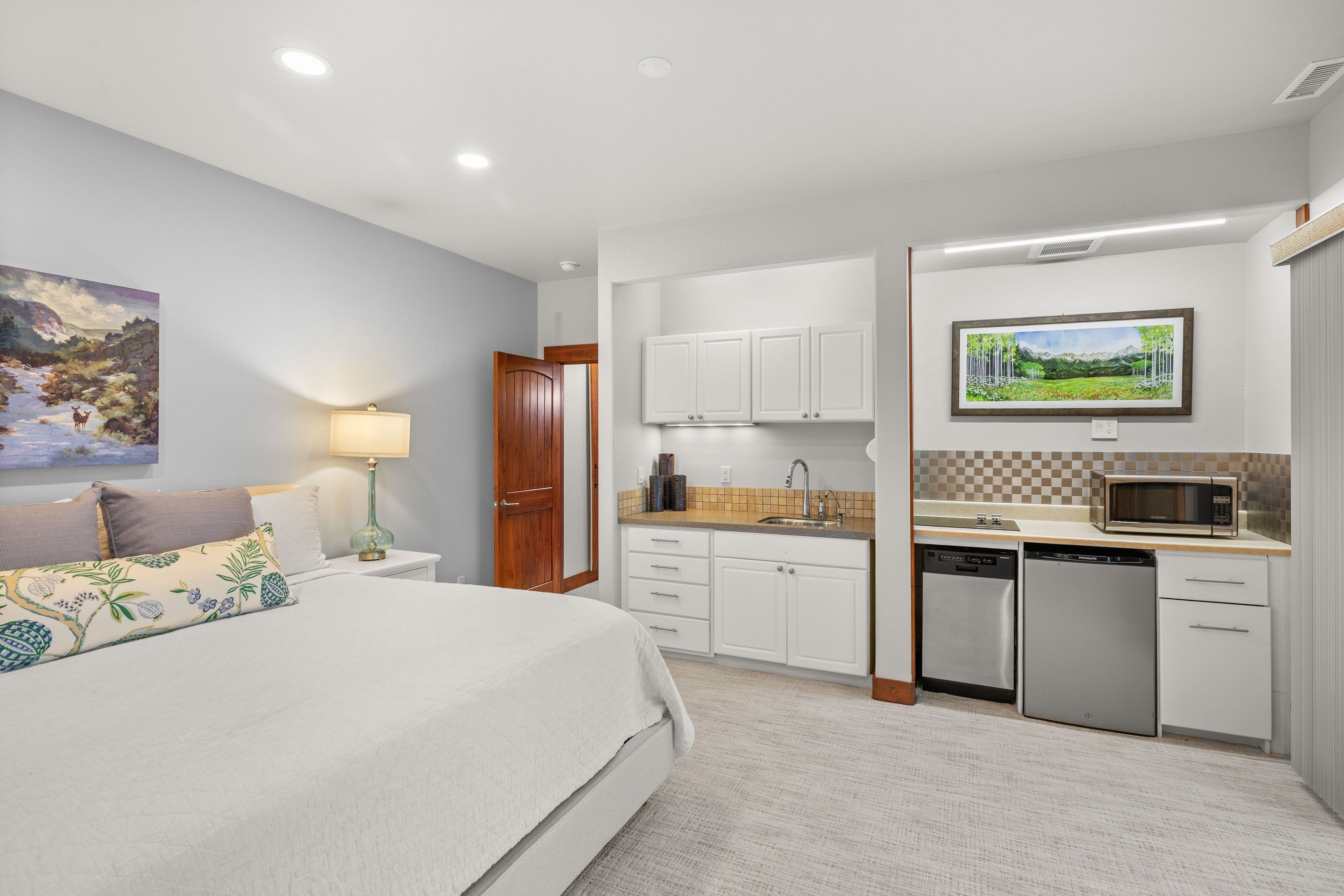  Private Fairway Living in River Valley Ranch - 物件實景