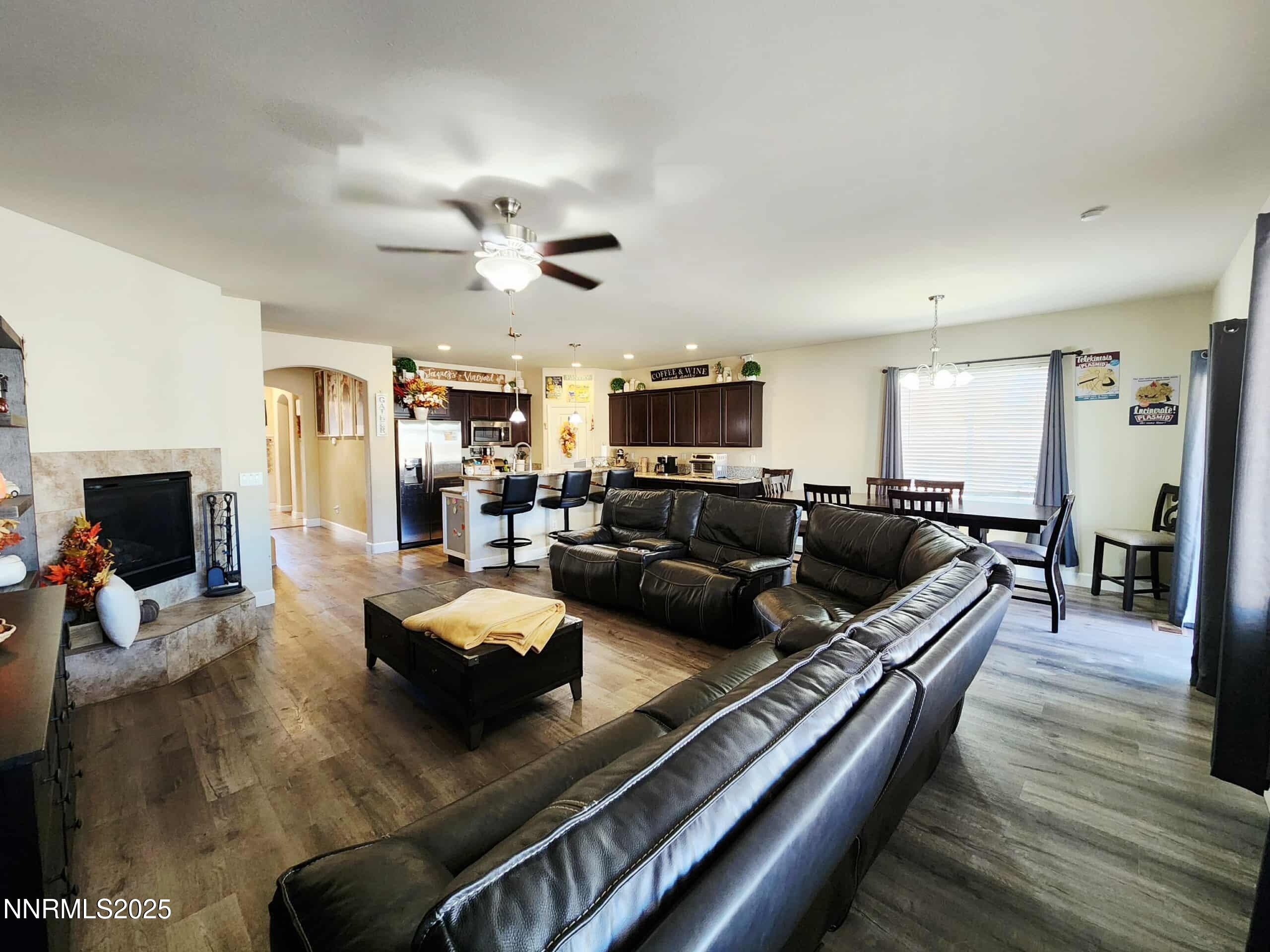 Dayton, Nevada, 89403, United States, 4 Bedrooms Bedrooms, ,3 BathroomsBathrooms,Residential,For Sale,1989070