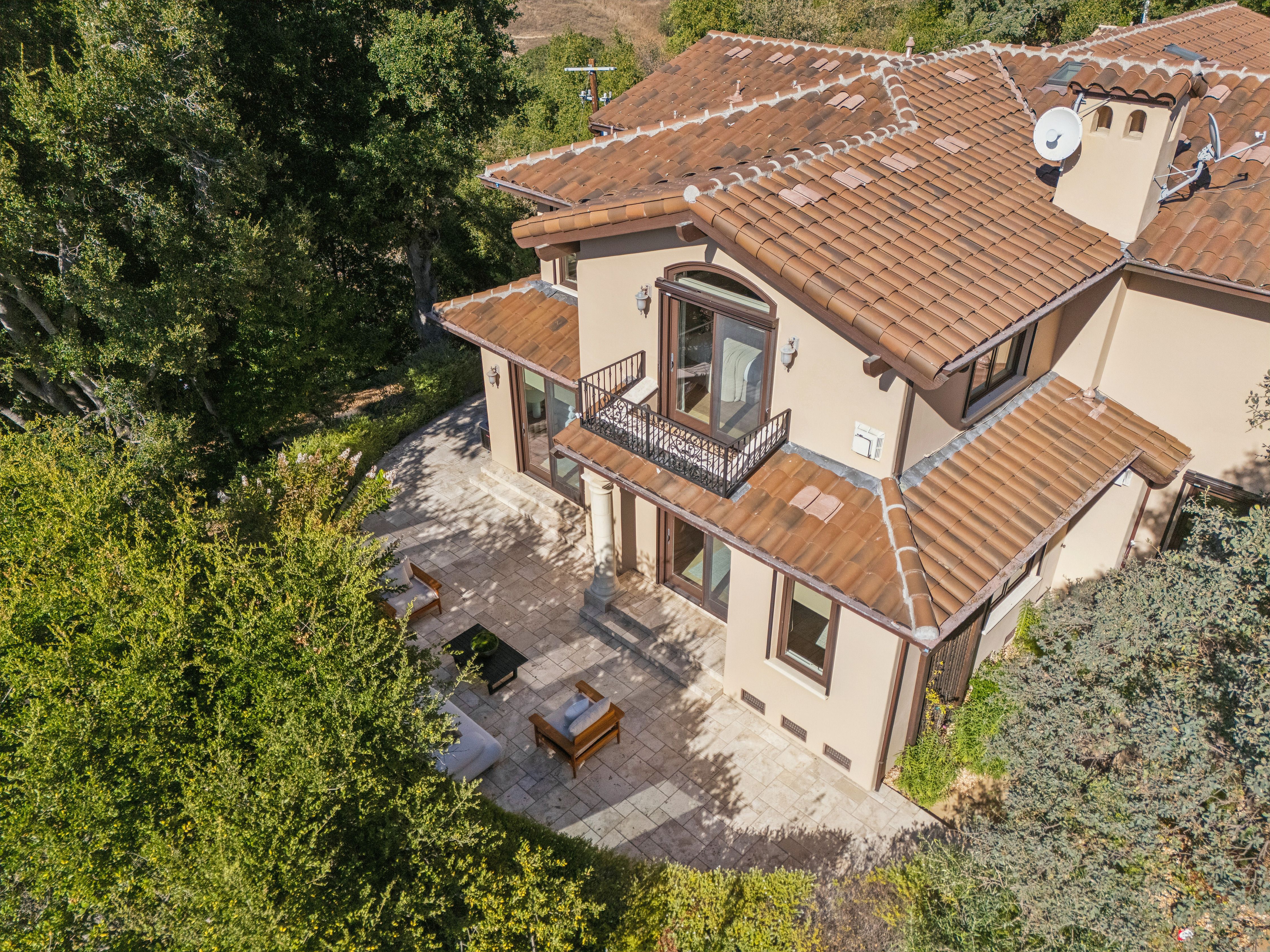  Private Mediterranean Estate with Breathtaking Views - 物件實景